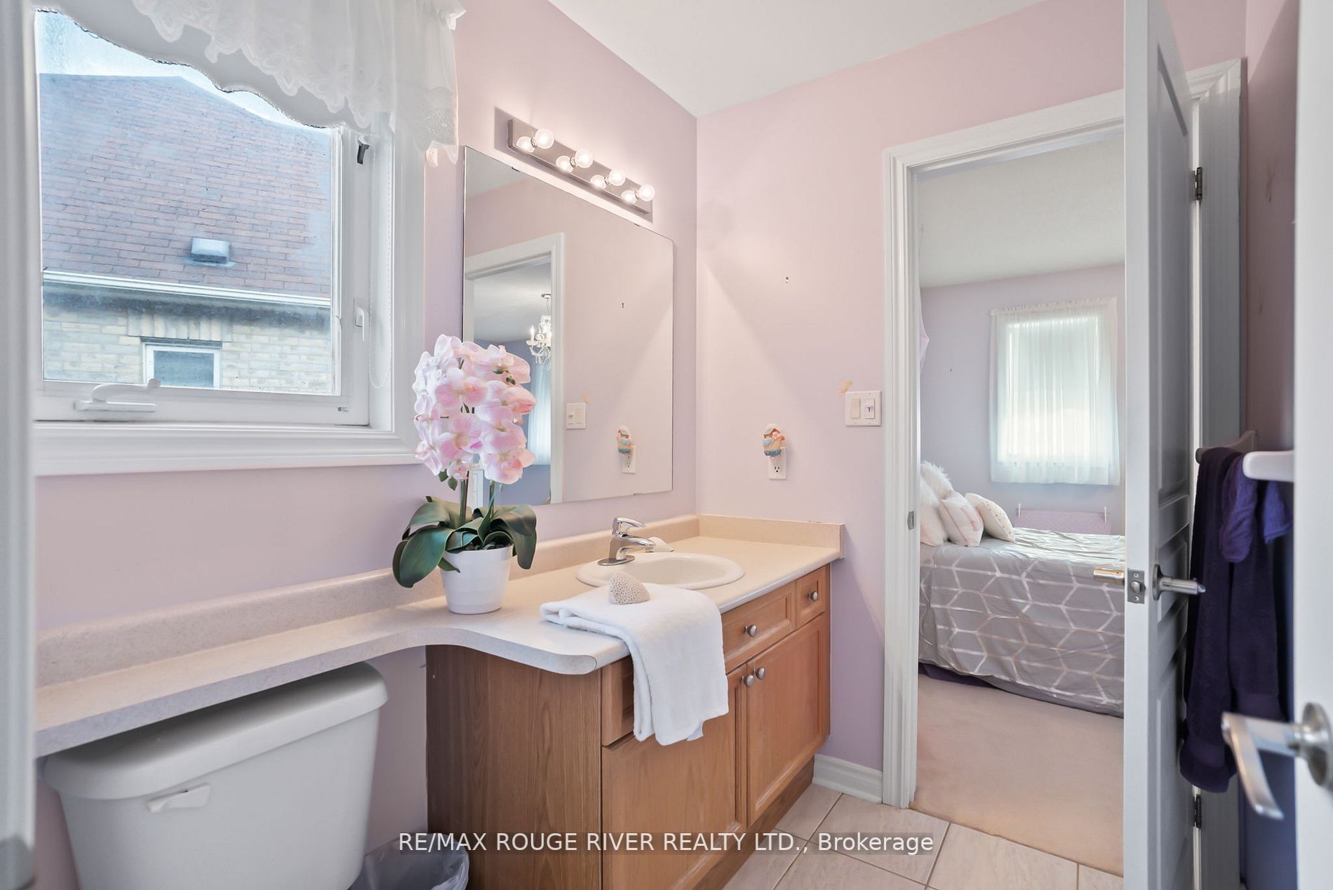 121 Rivers Edge Pl