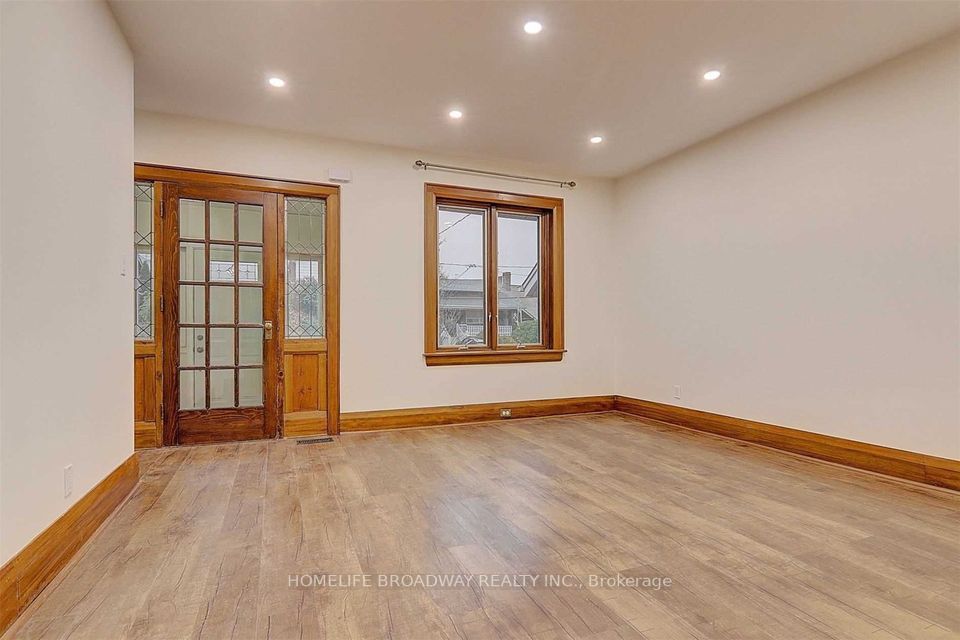 540 Strathmore Blvd, #Upper
