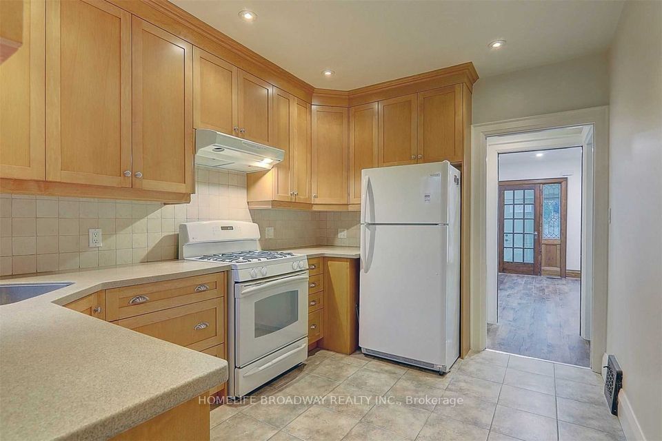 540 Strathmore Blvd, #Upper