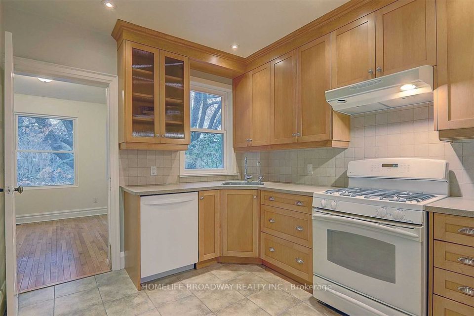 540 Strathmore Blvd, #Upper