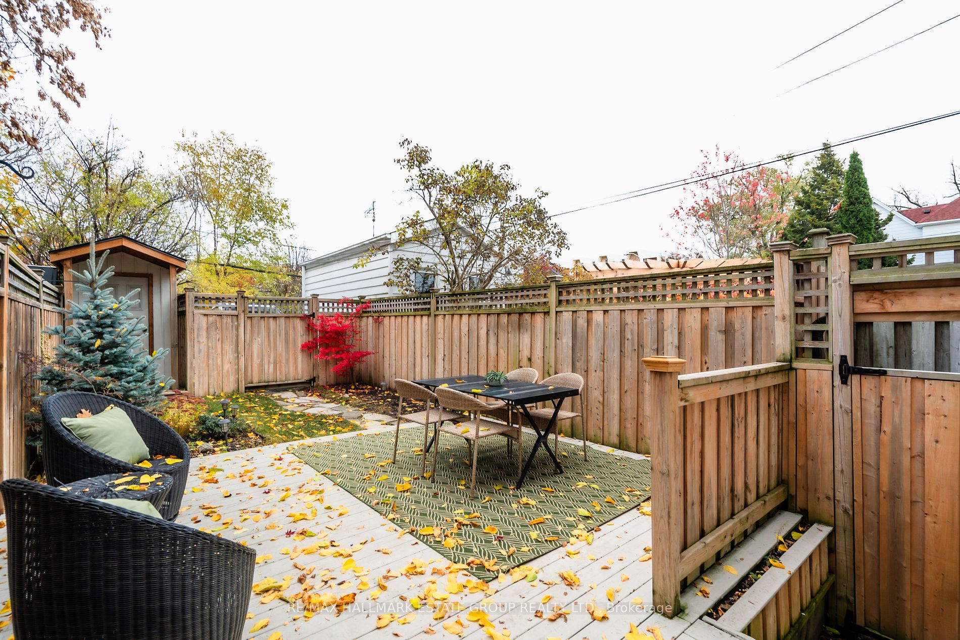 229 Lee Ave