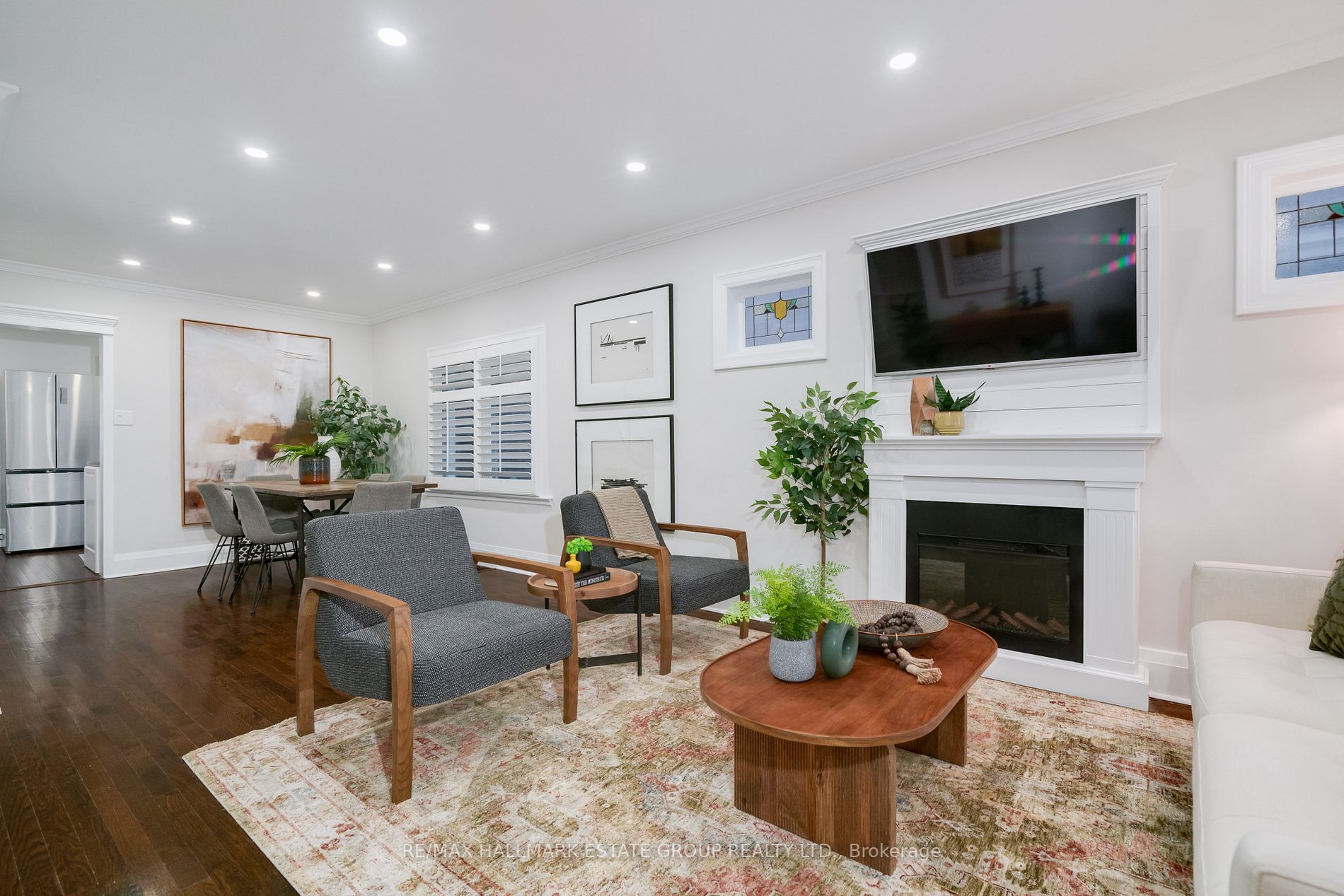 229 Lee Ave