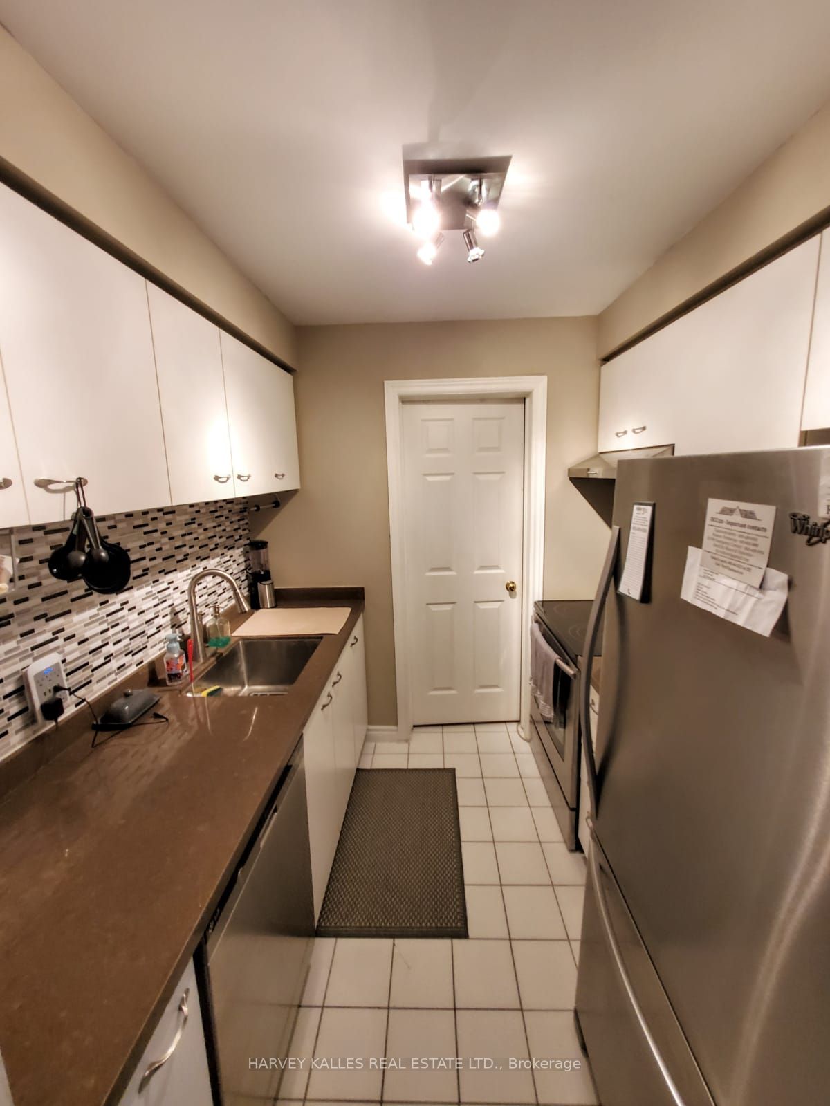 189 Lake Driveway Dr W, #402