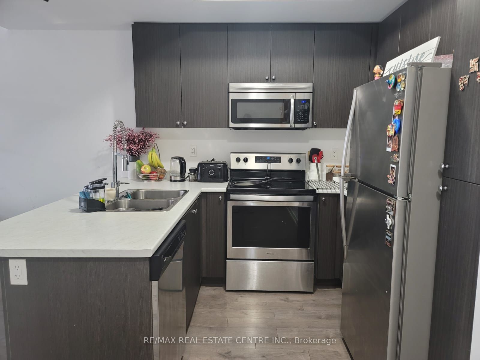 1555 Kingston Rd, #512