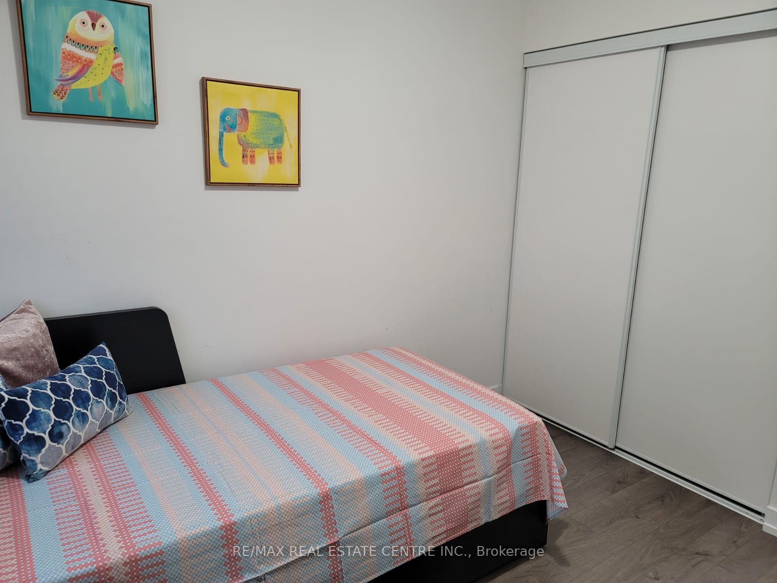 1555 Kingston Rd, #512
