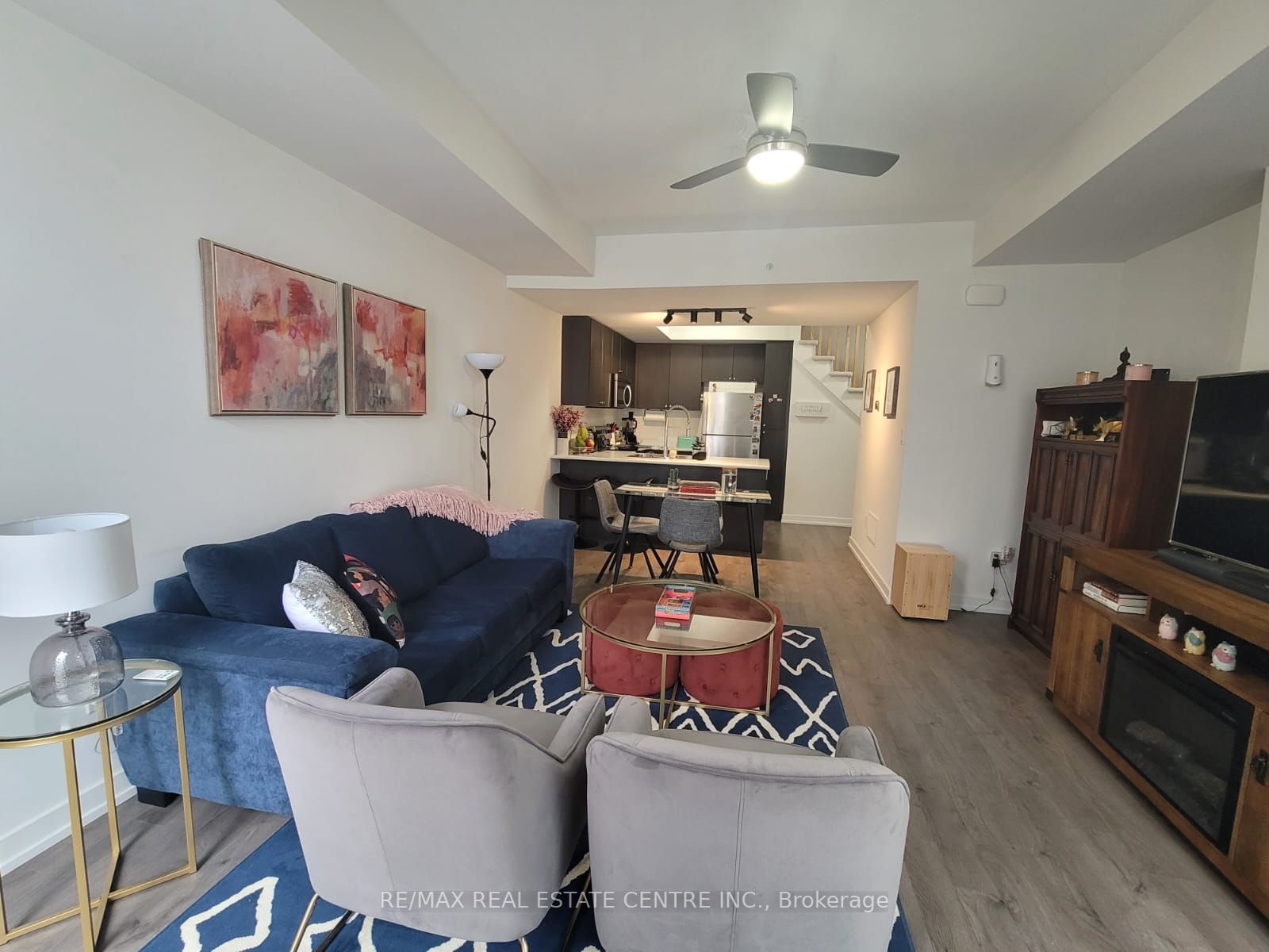 1555 Kingston Rd, #512