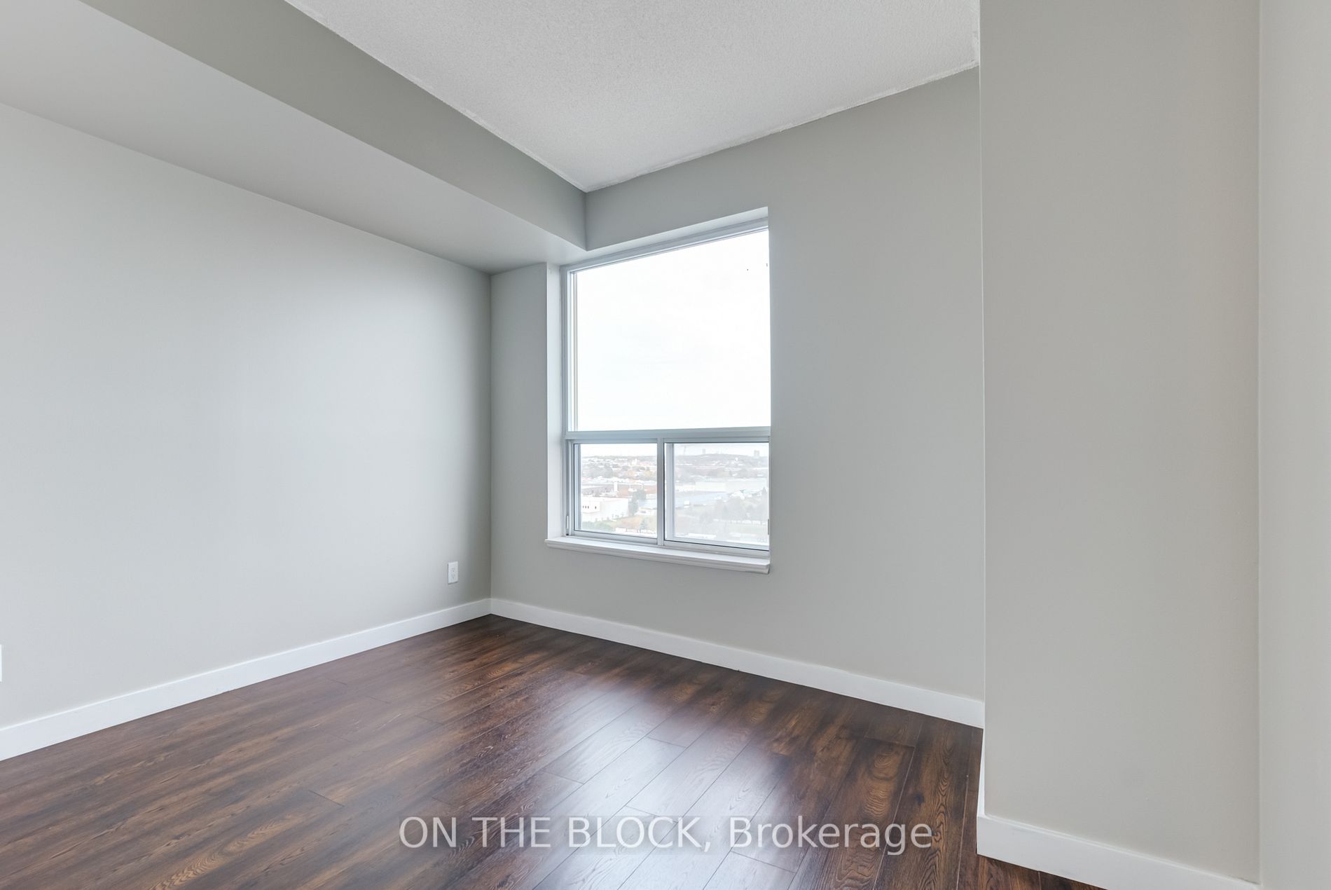 36 Lee Centre Drive, #1502