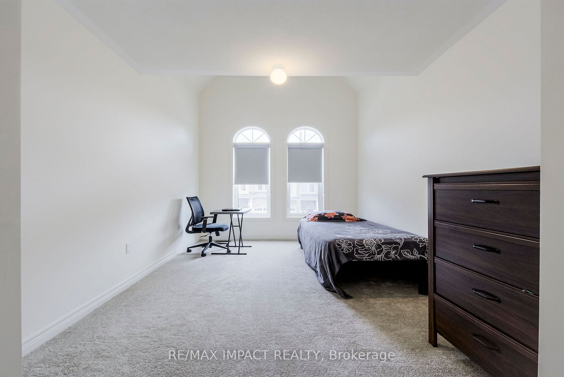 1211 Jim Brewster Circ