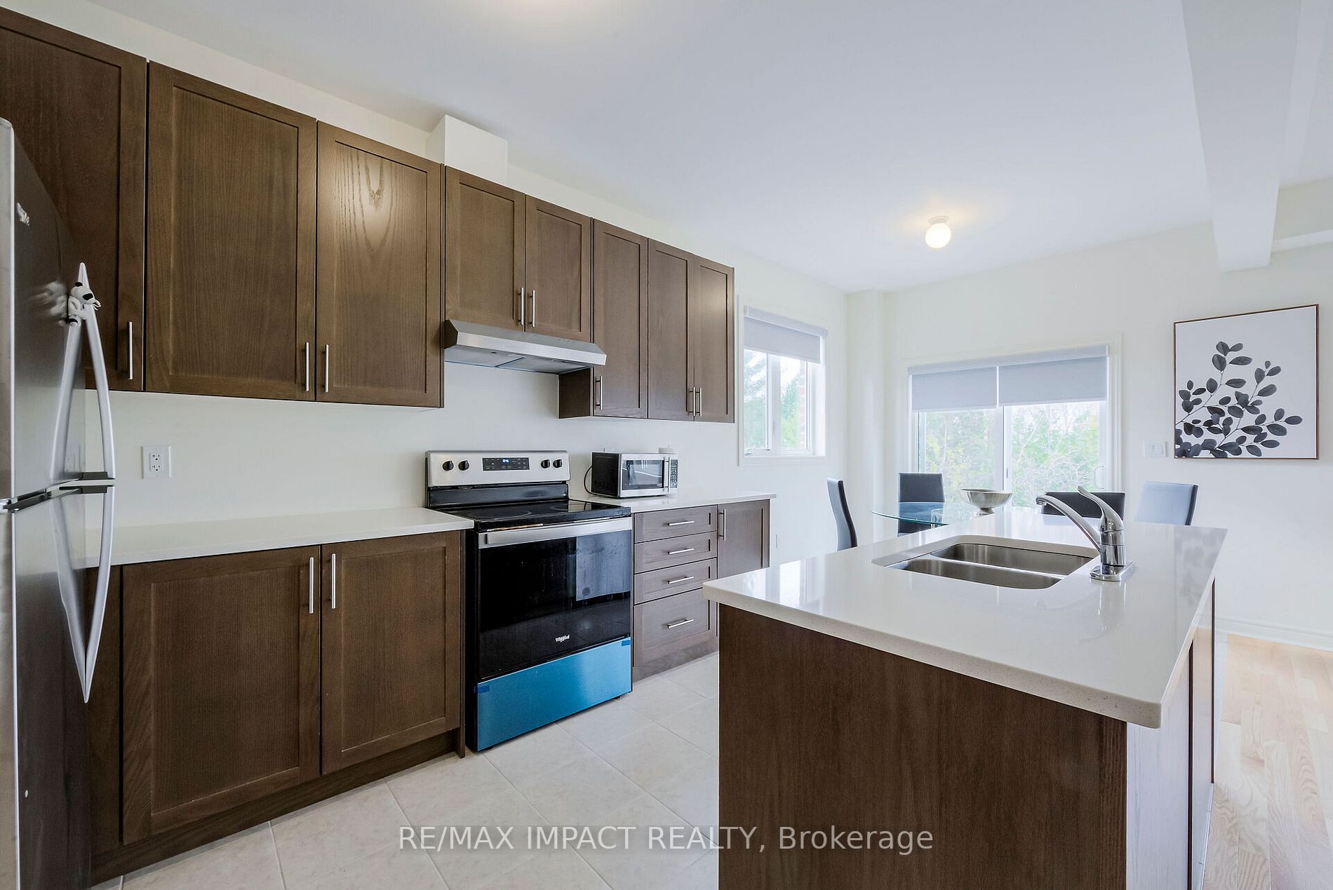 1211 Jim Brewster Circ