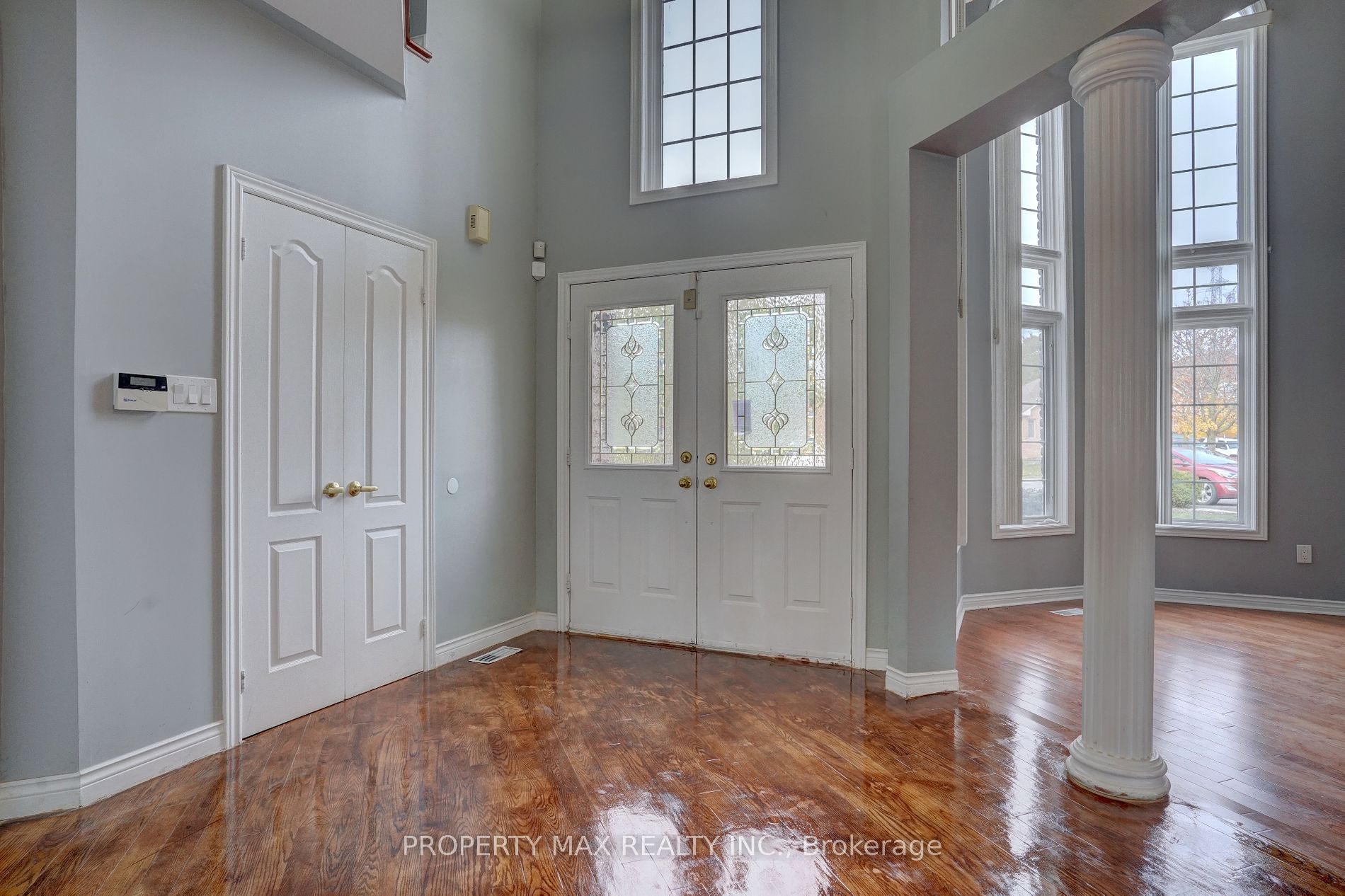 2357 Southcott Rd