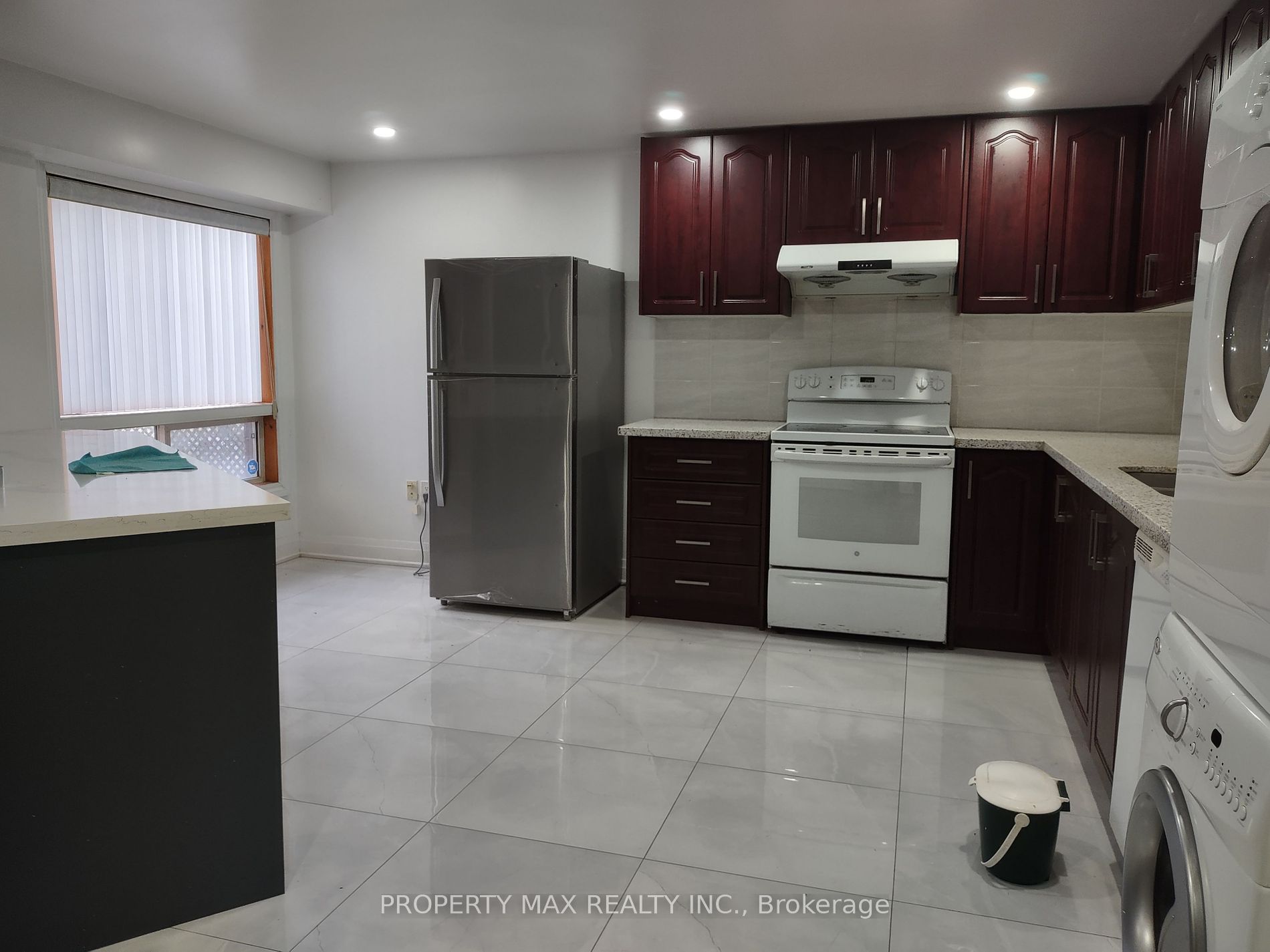 2357 Southcott Road