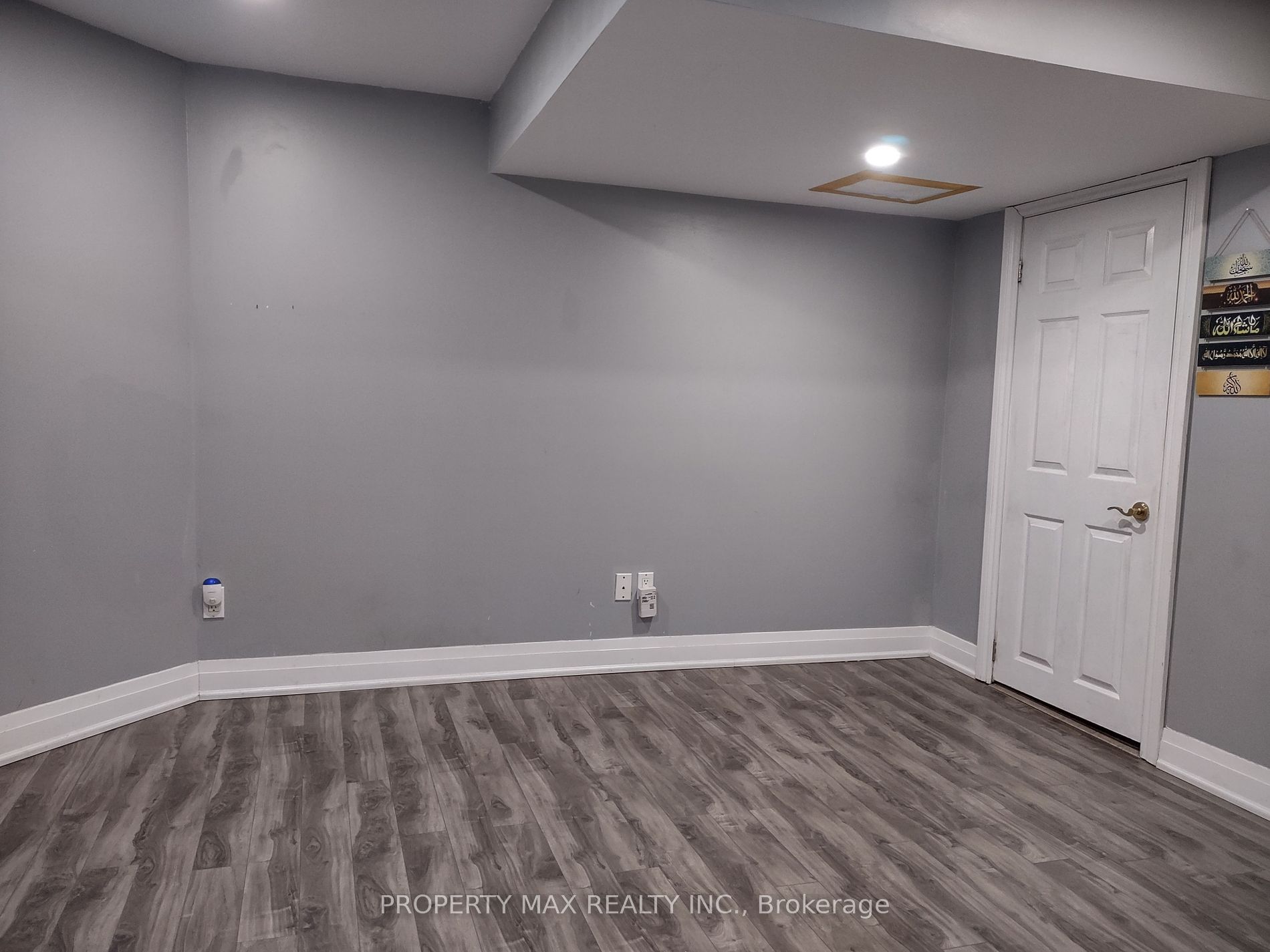 2357 Southcott Road