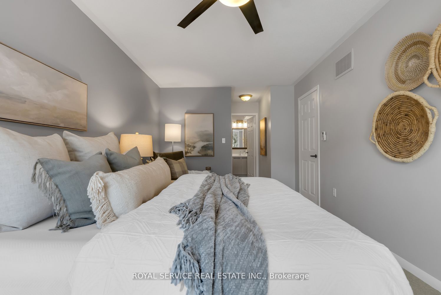 1250 St.Martins Dr, #102