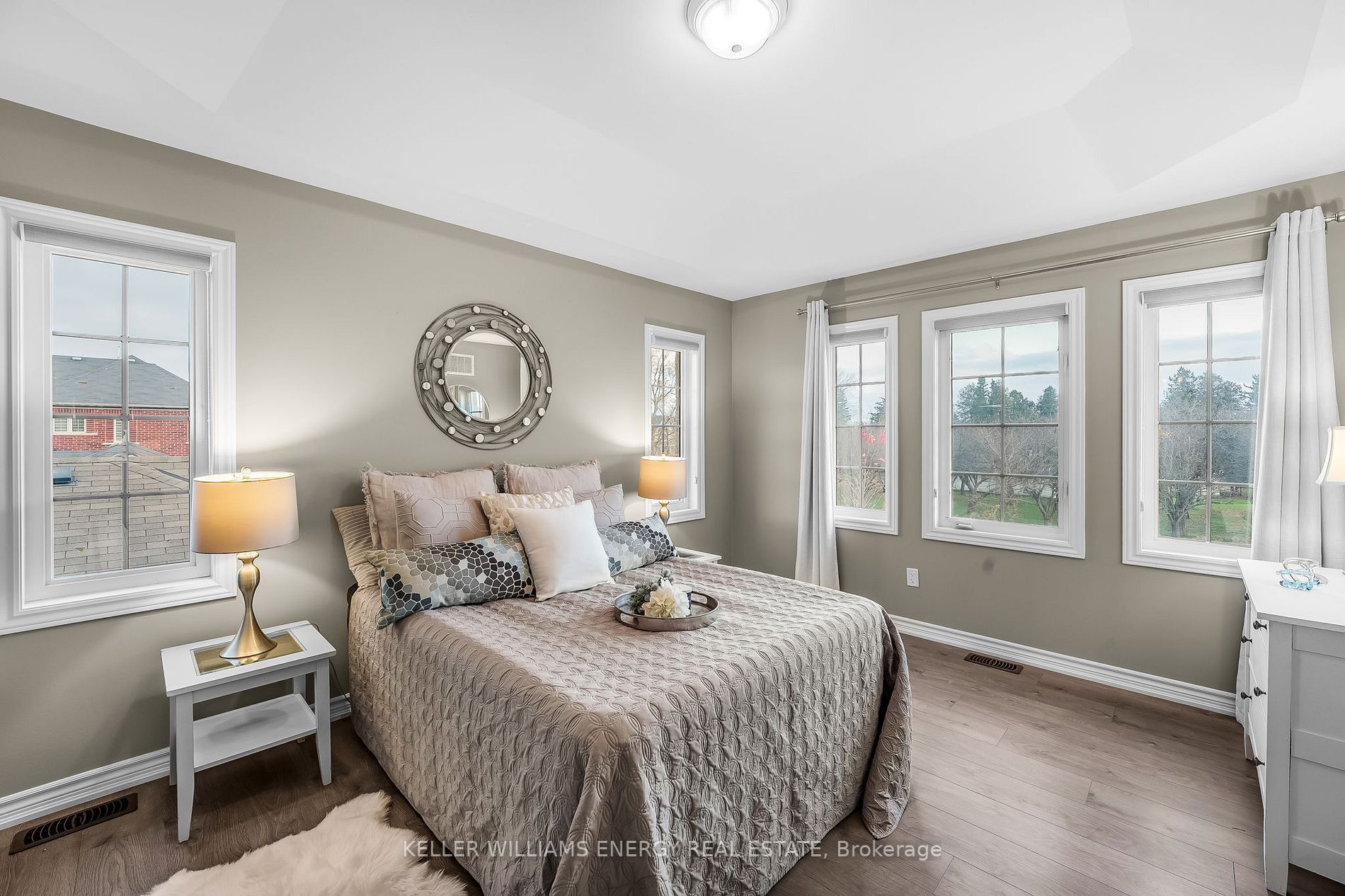 2 Drayton Ave