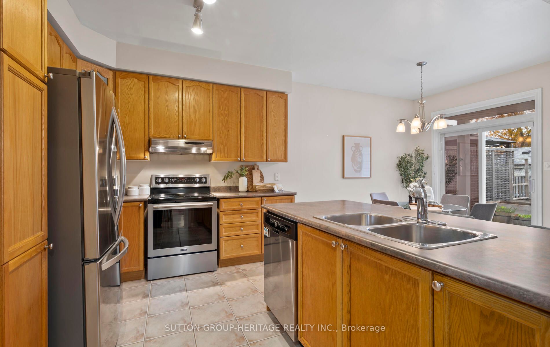 31 Kimberly Dr
