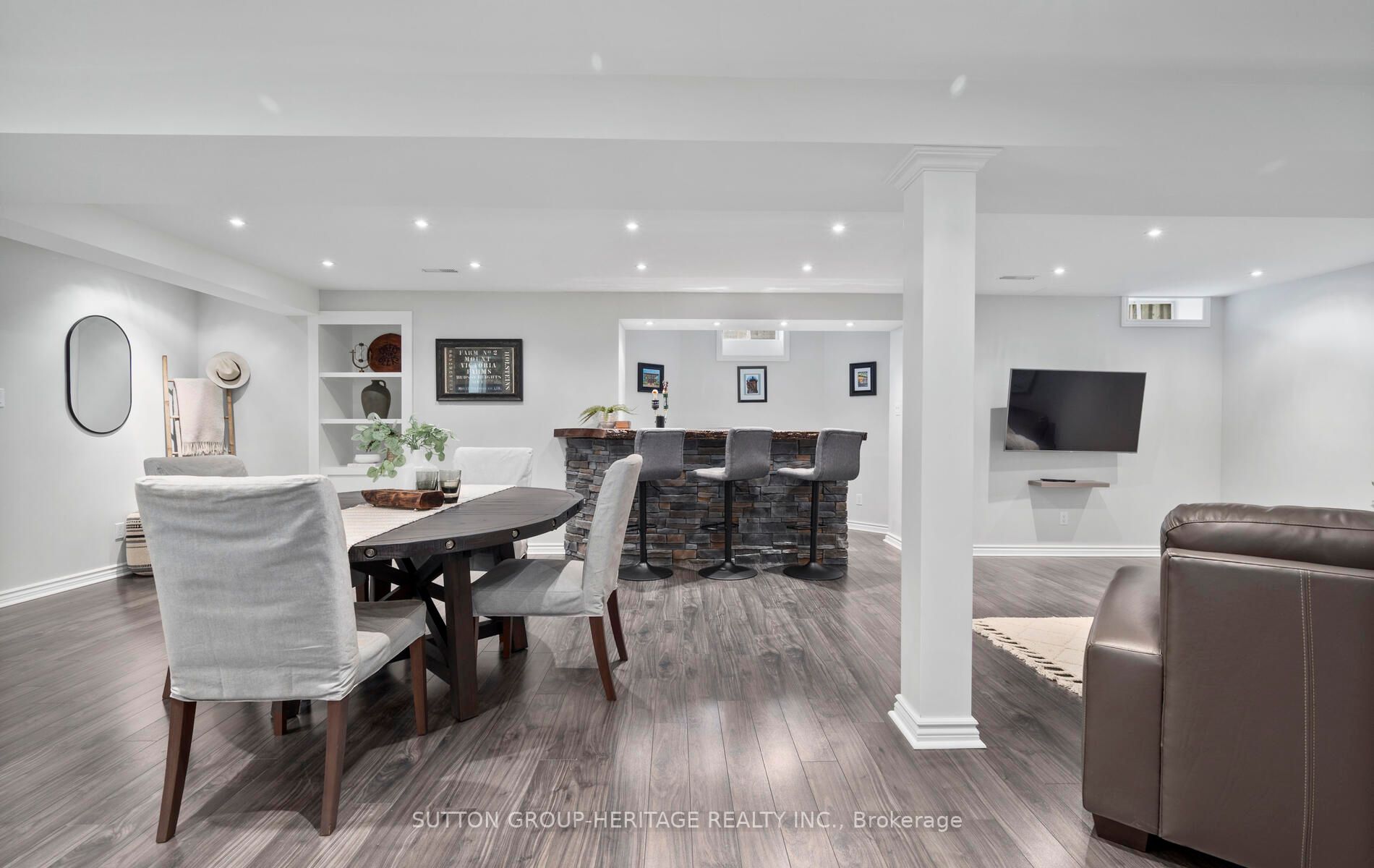 31 Kimberly Dr