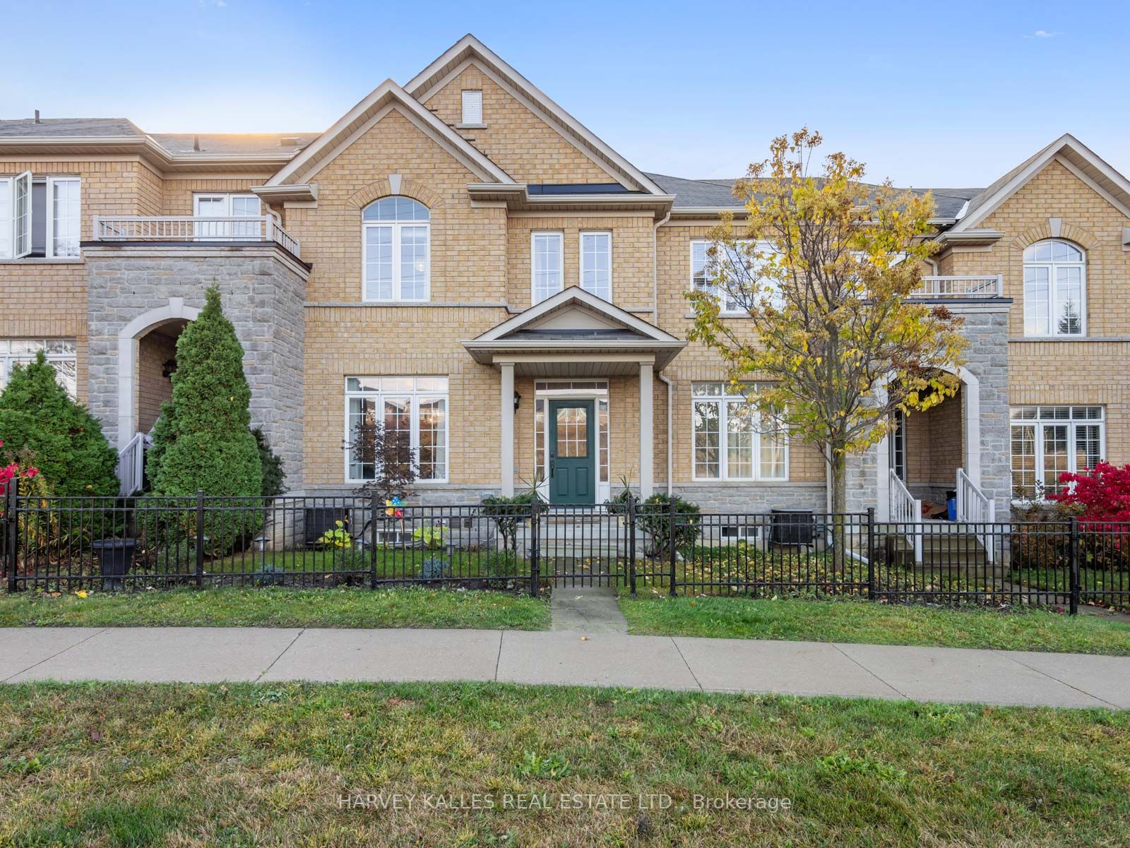 83 Barkdale Way