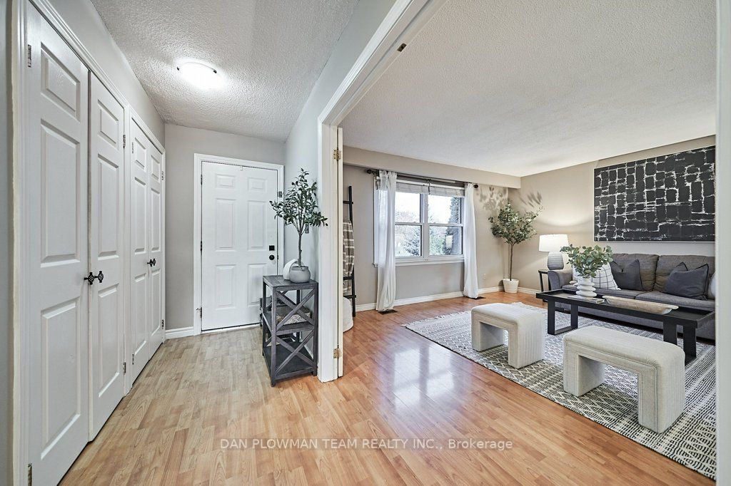 714 Pickering Beach Rd