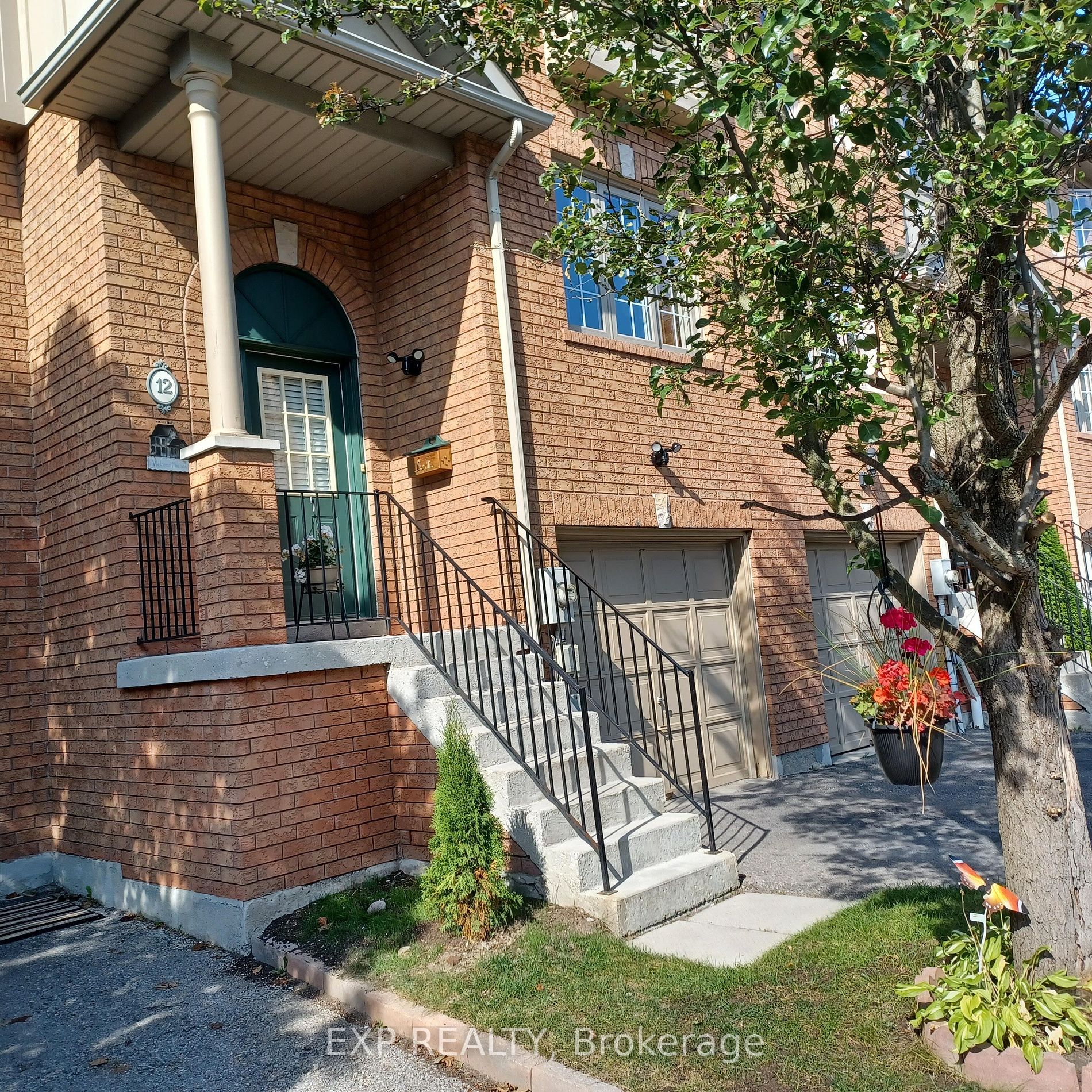 12 Salmon Way W, #12