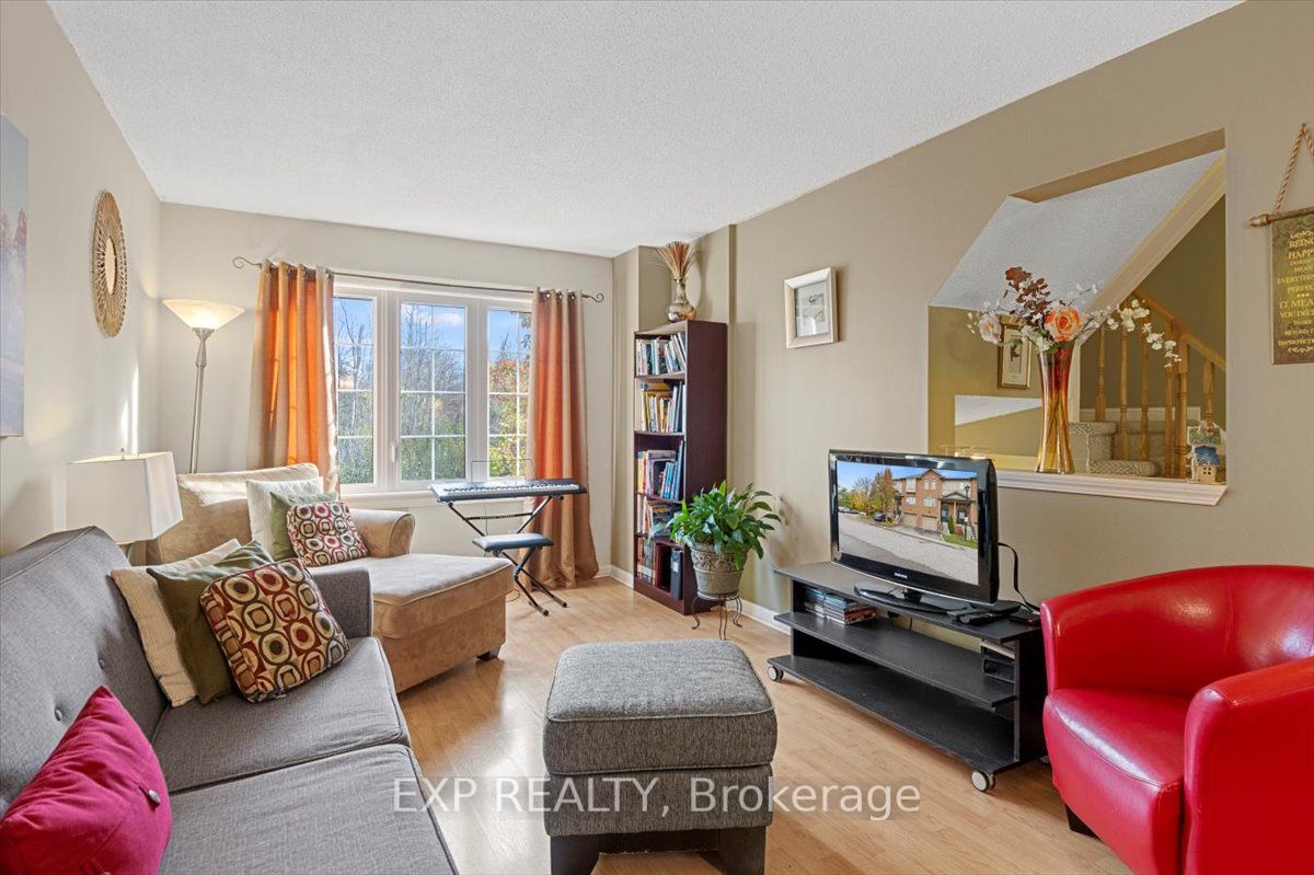 12 Salmon Way W, #12