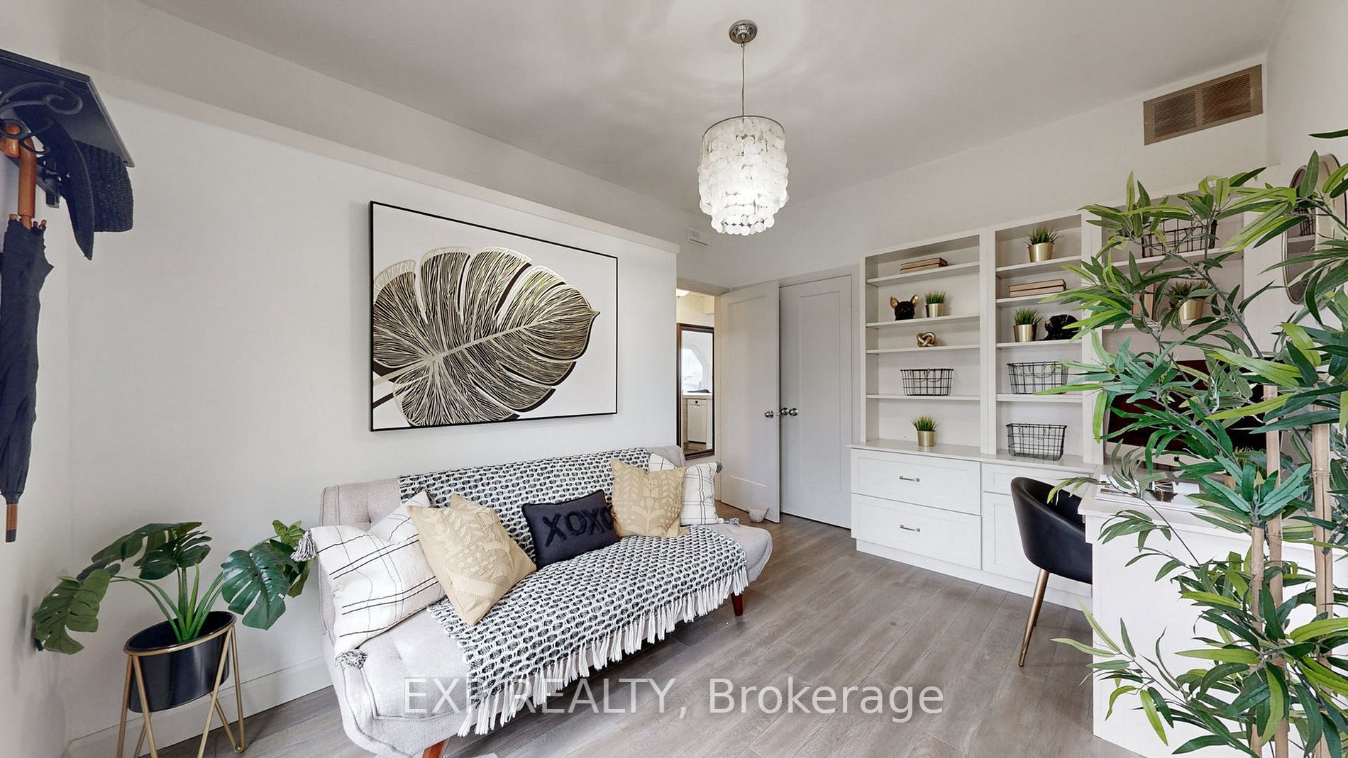 7 Brimley Rd S, #11