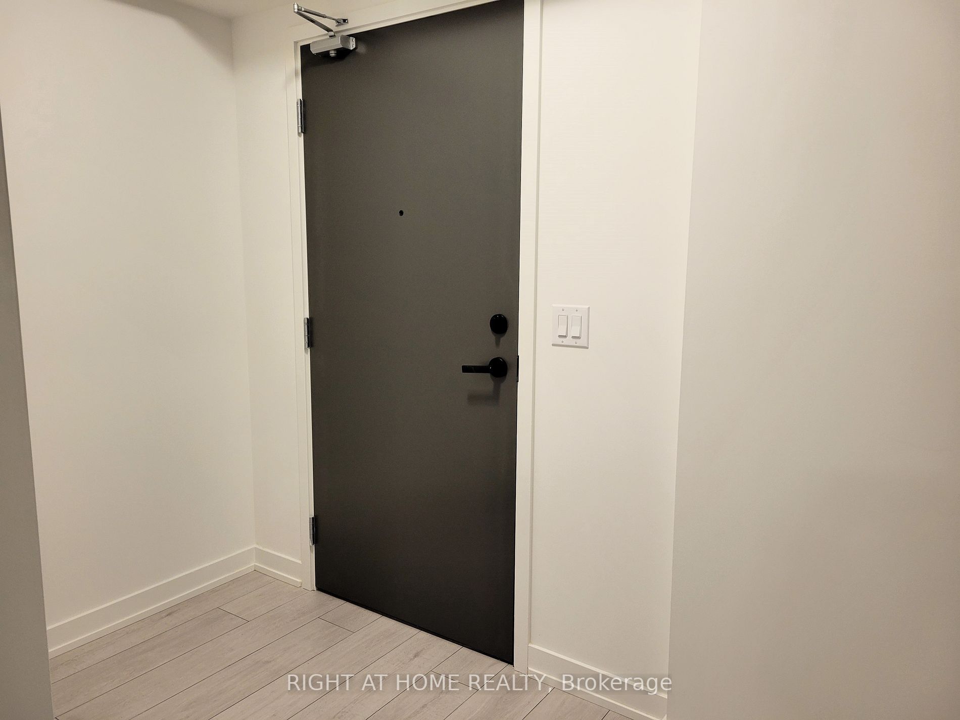 2033 Kennedy Rd, #1615