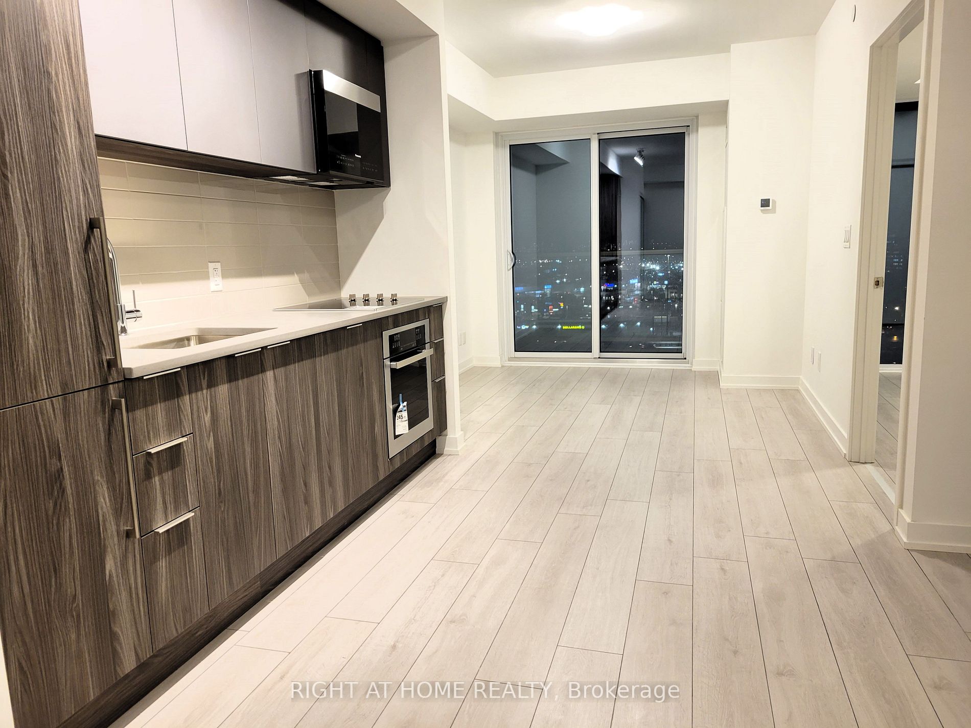 2033 Kennedy Rd, #1615