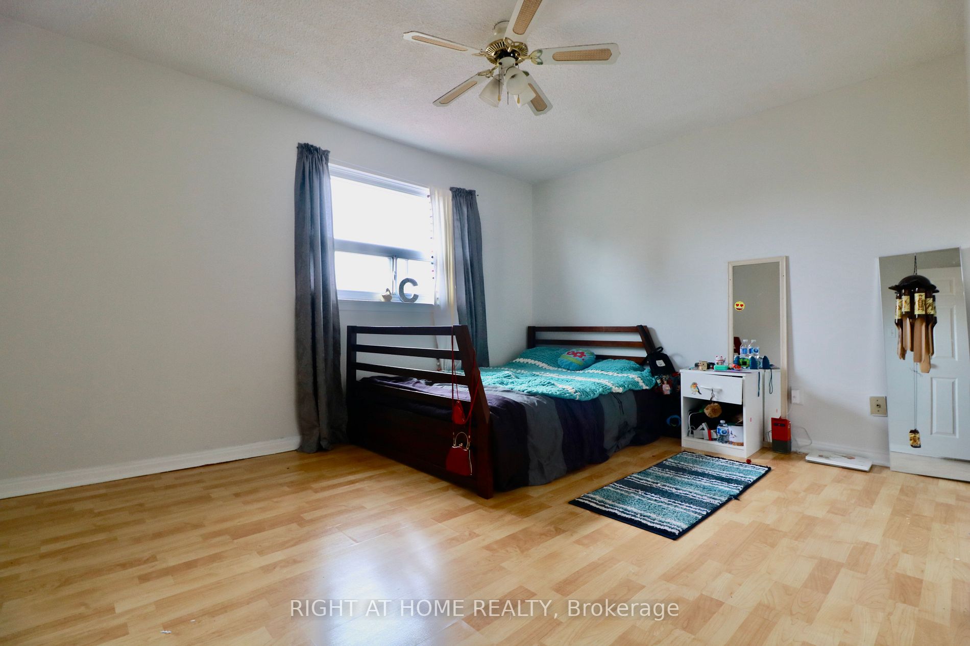 260 Braymore Boulevard