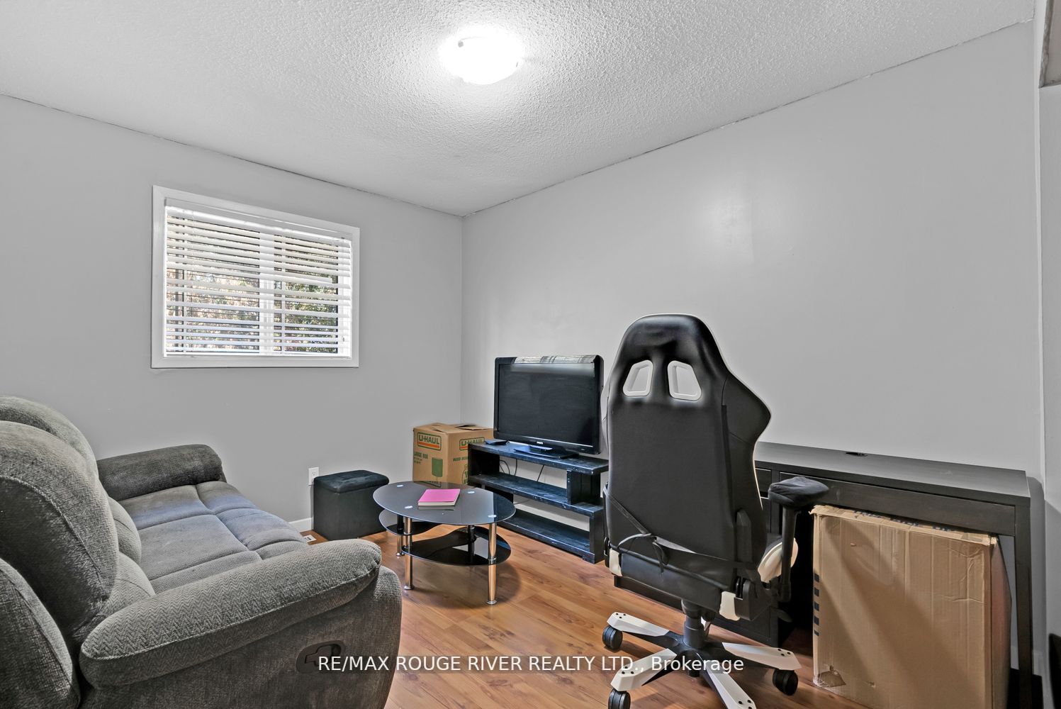 14 Doreen Cres