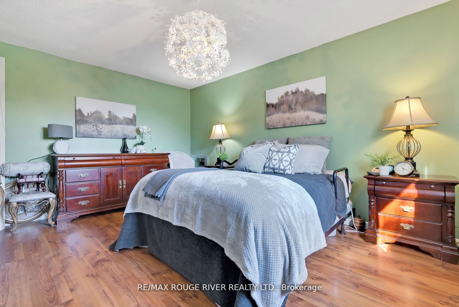 14 Doreen Cres