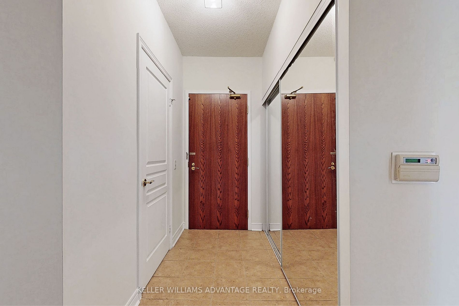 9 Boardwalk Dr, #111