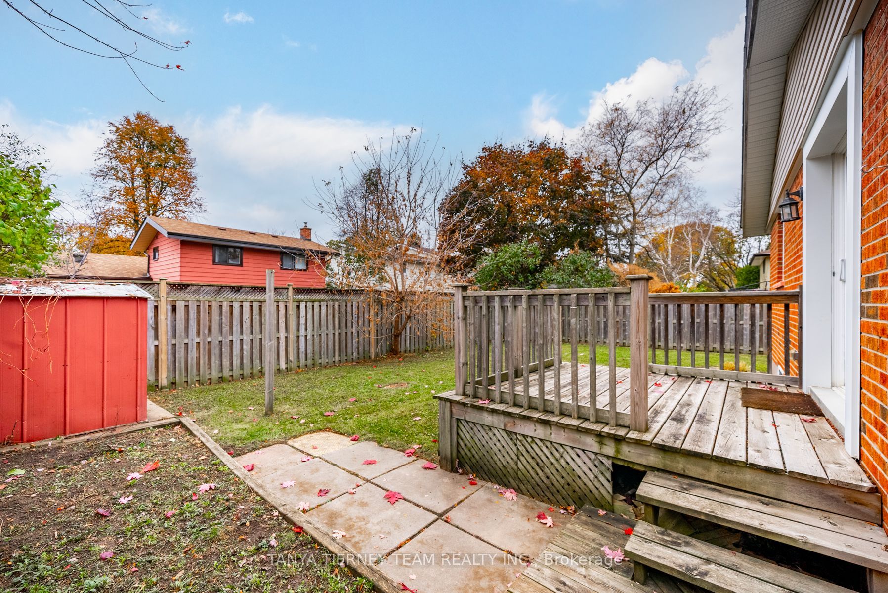 86 Calais St