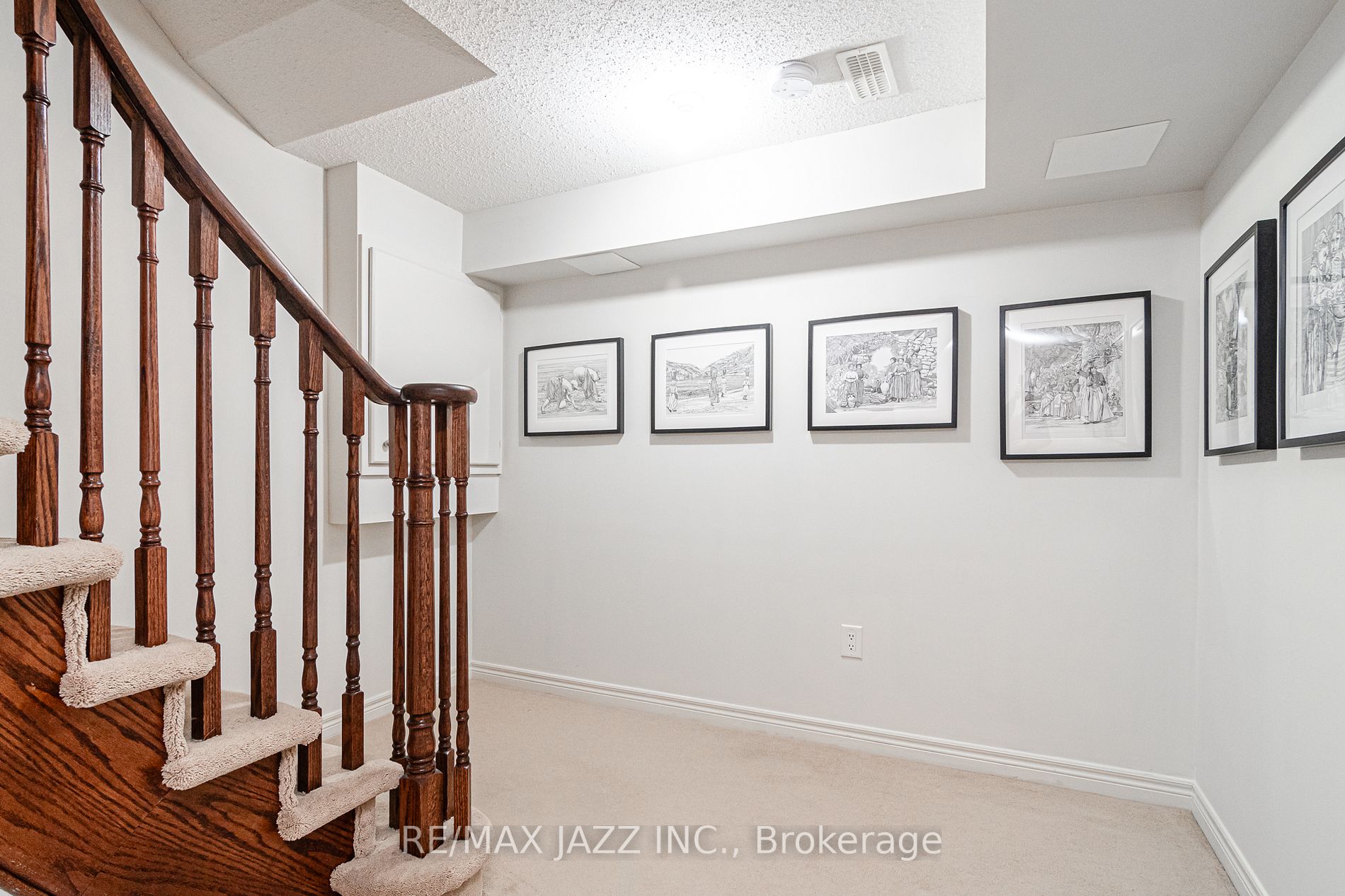31 Searell Ave