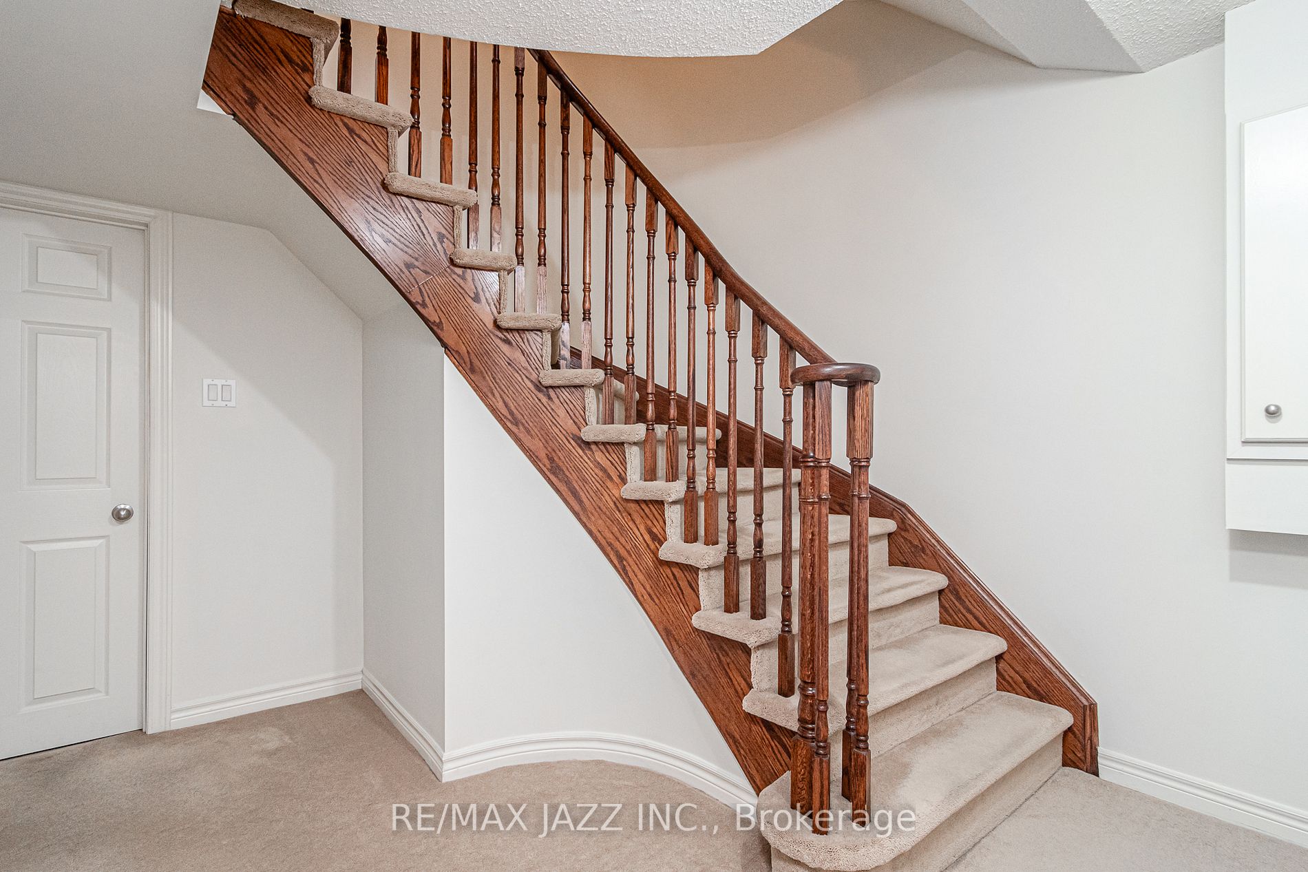 31 Searell Ave