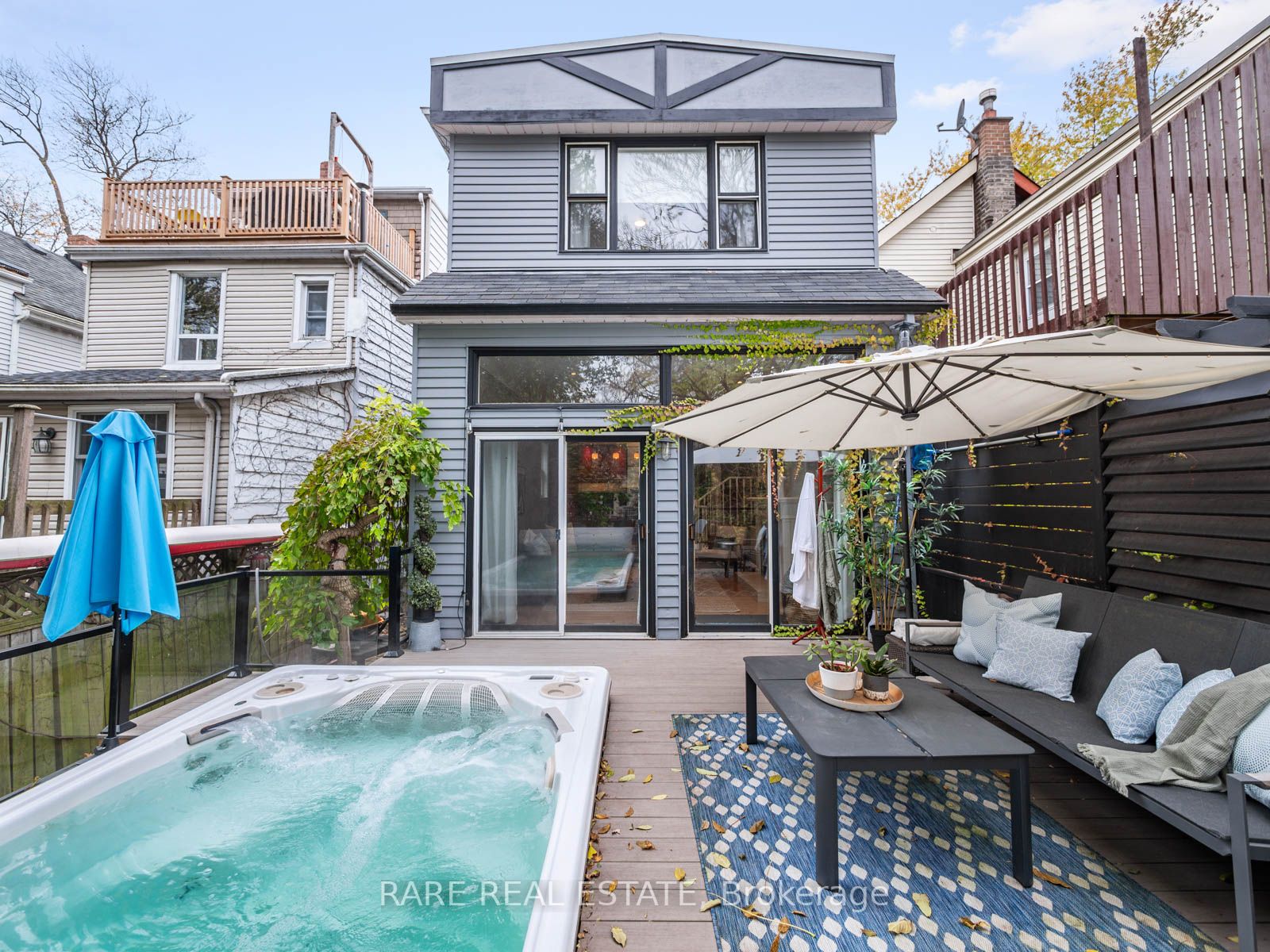 43 Hastings Ave