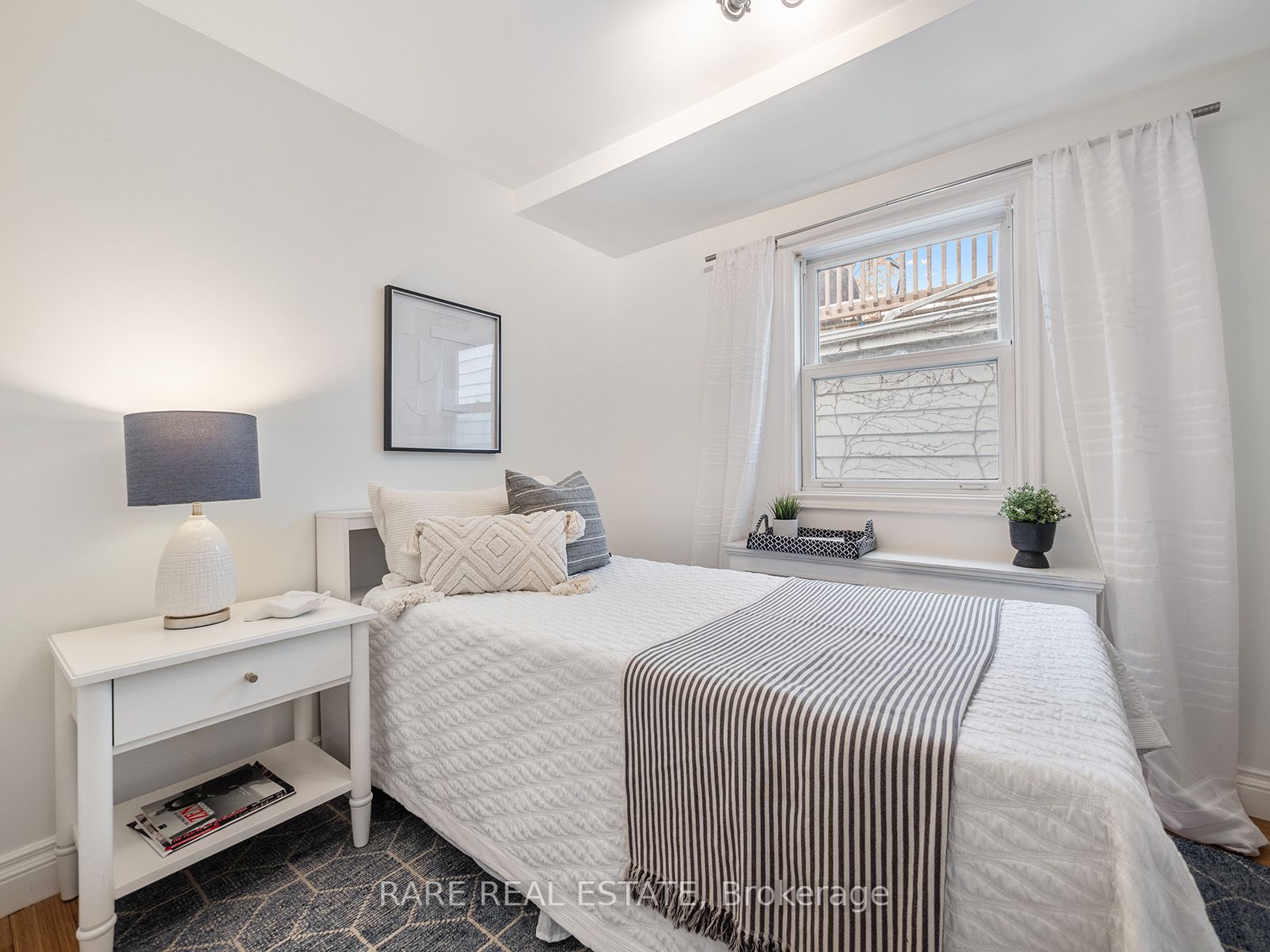 43 Hastings Ave
