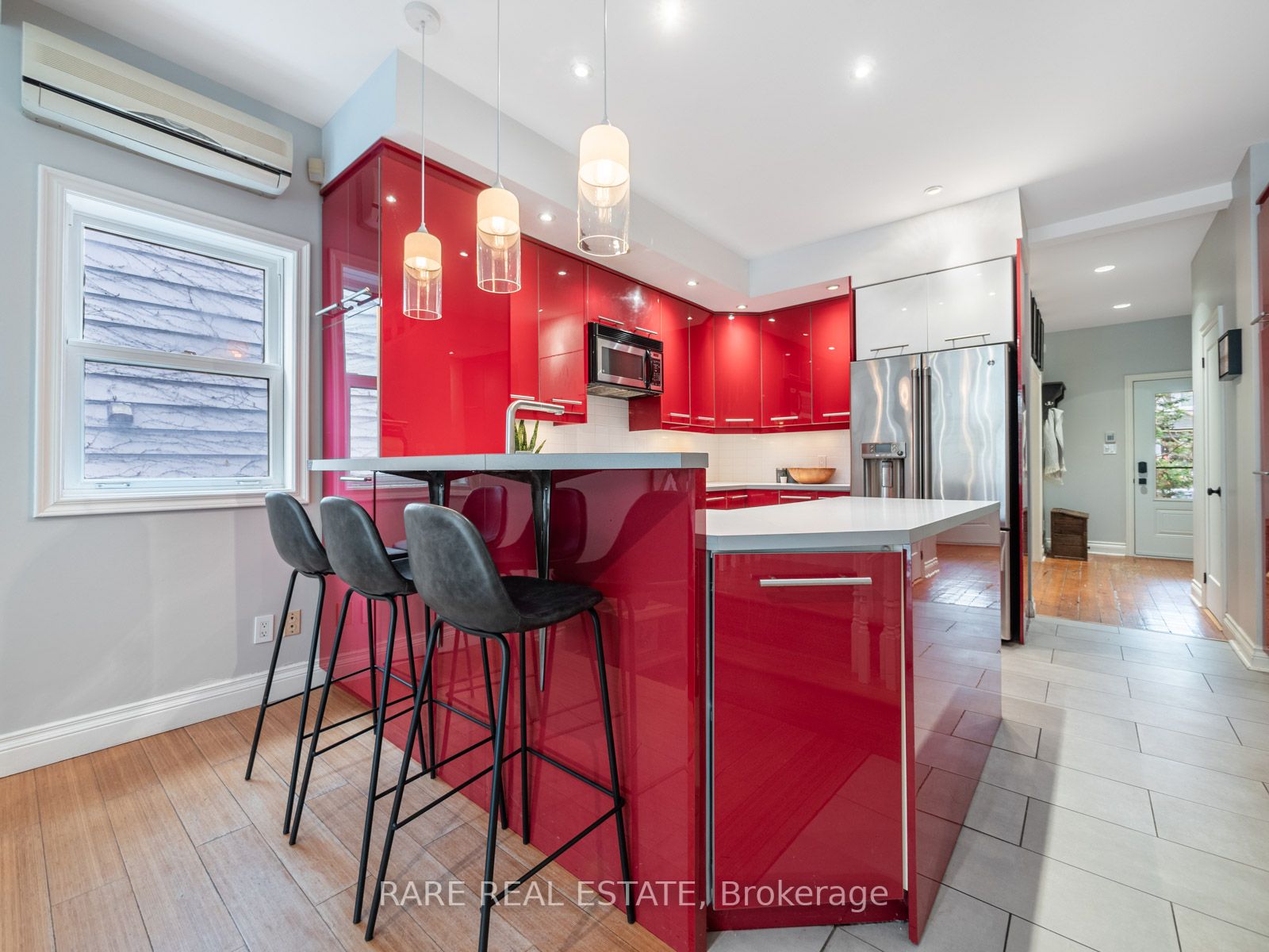 43 Hastings Ave