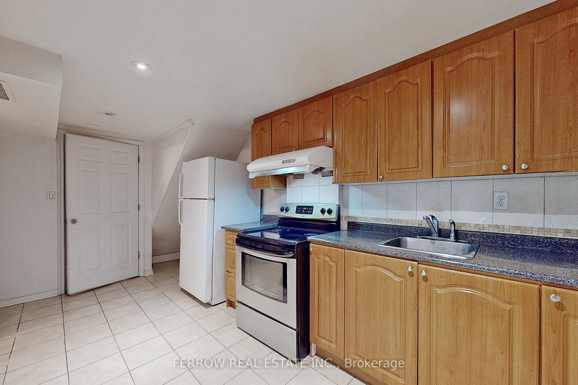 17 Glanvil Cres