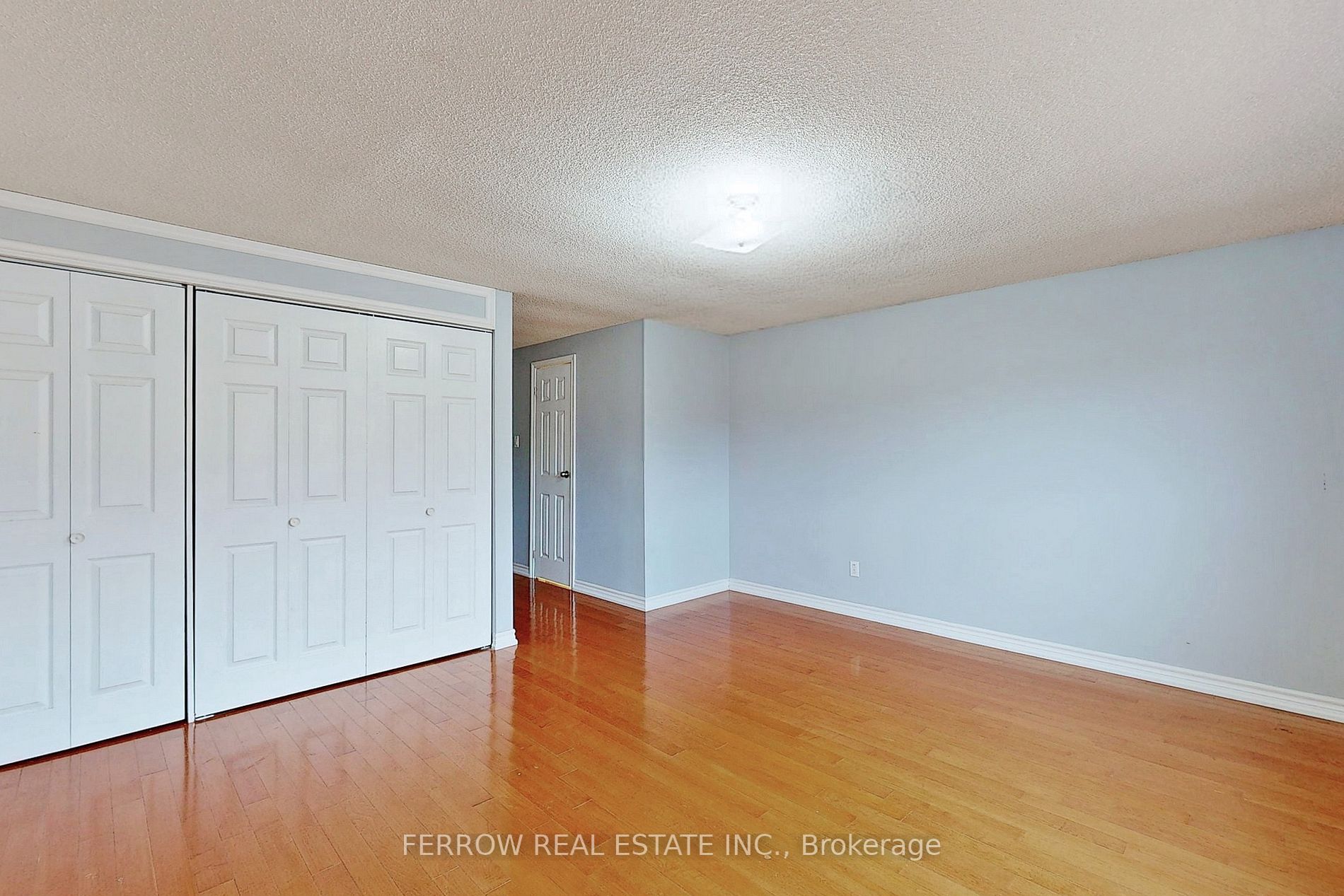 17 Glanvil Cres