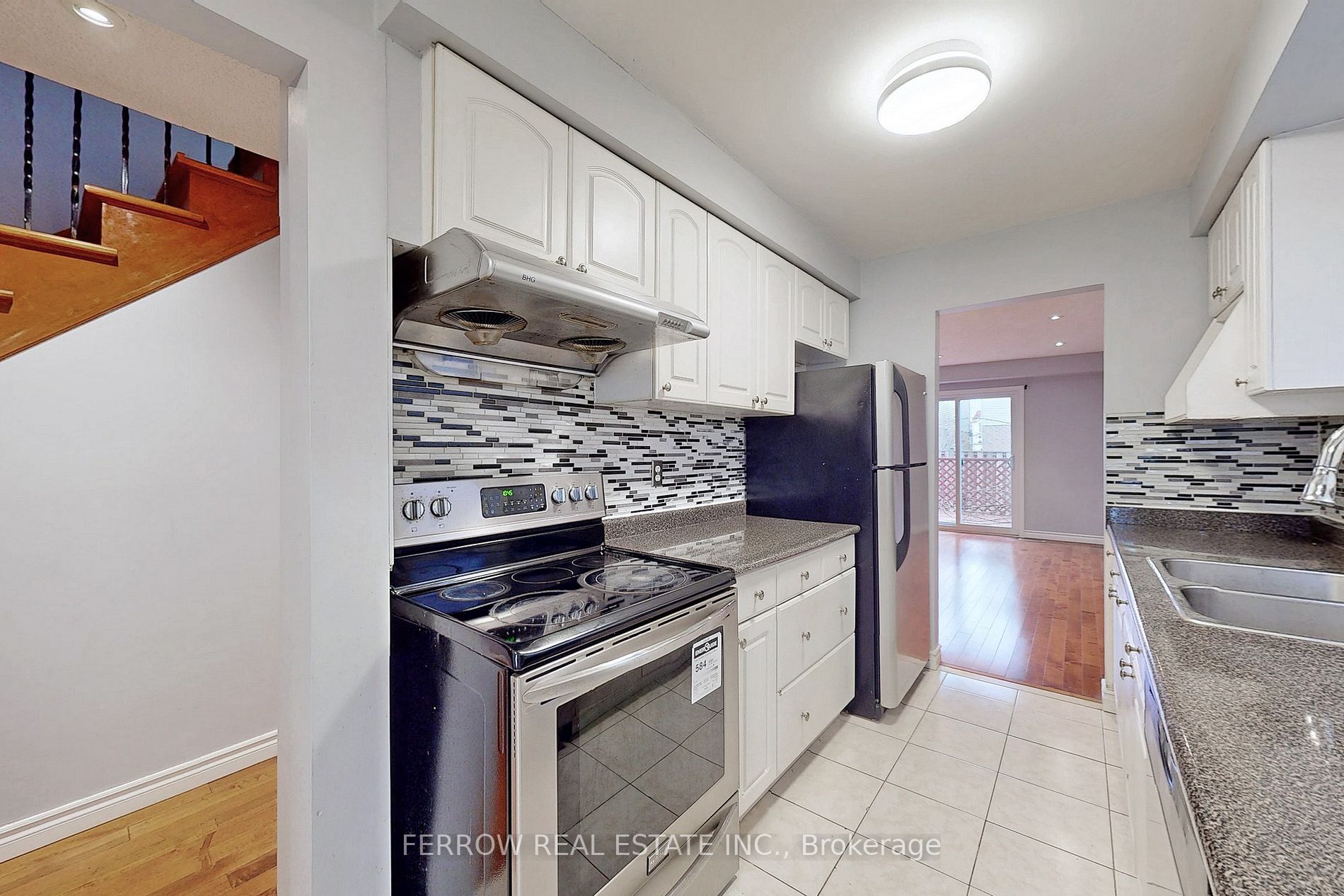 17 Glanvil Cres