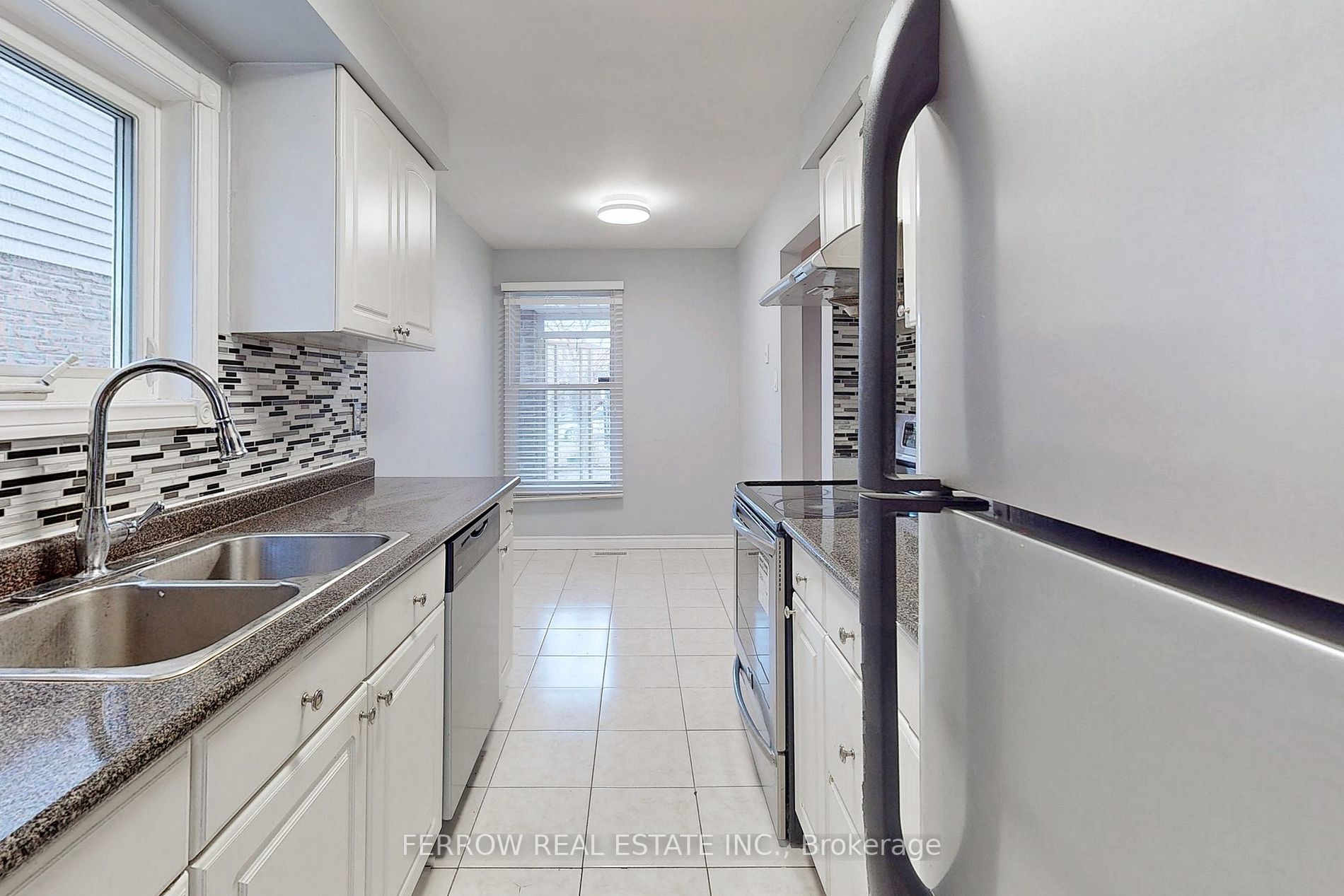 17 Glanvil Cres