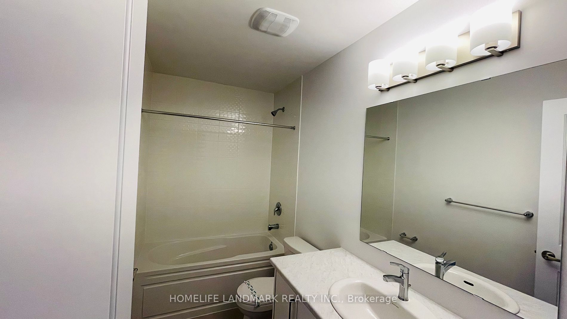 16 Sorbara Way E