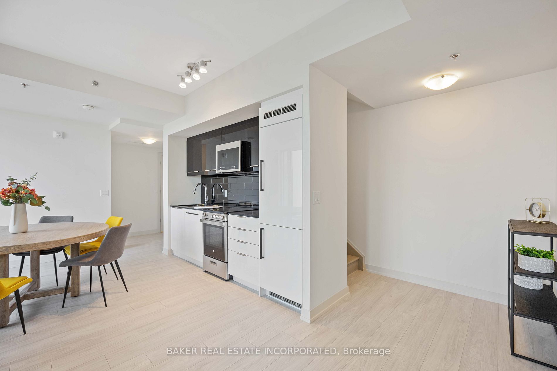 90 Glen Everest Rd, #906