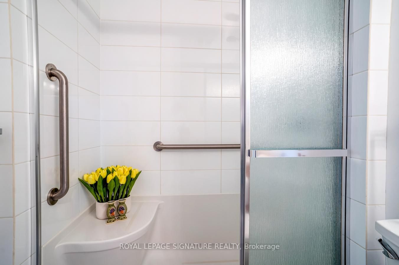 115 Bonis Ave, #115