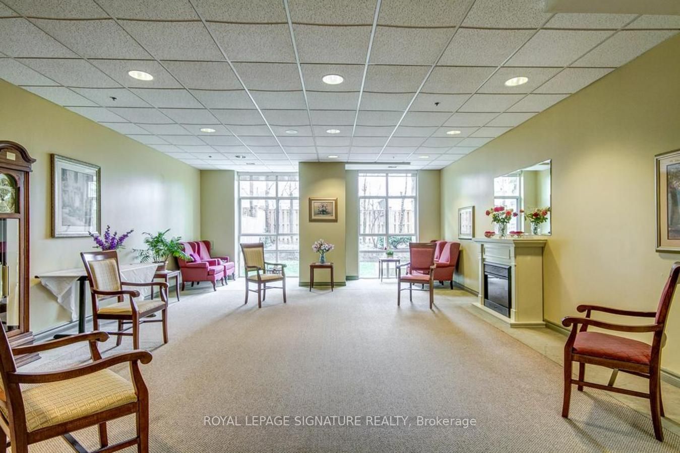115 Bonis Ave, #115