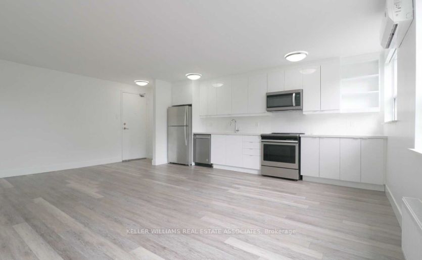257 Torrens Ave, #304