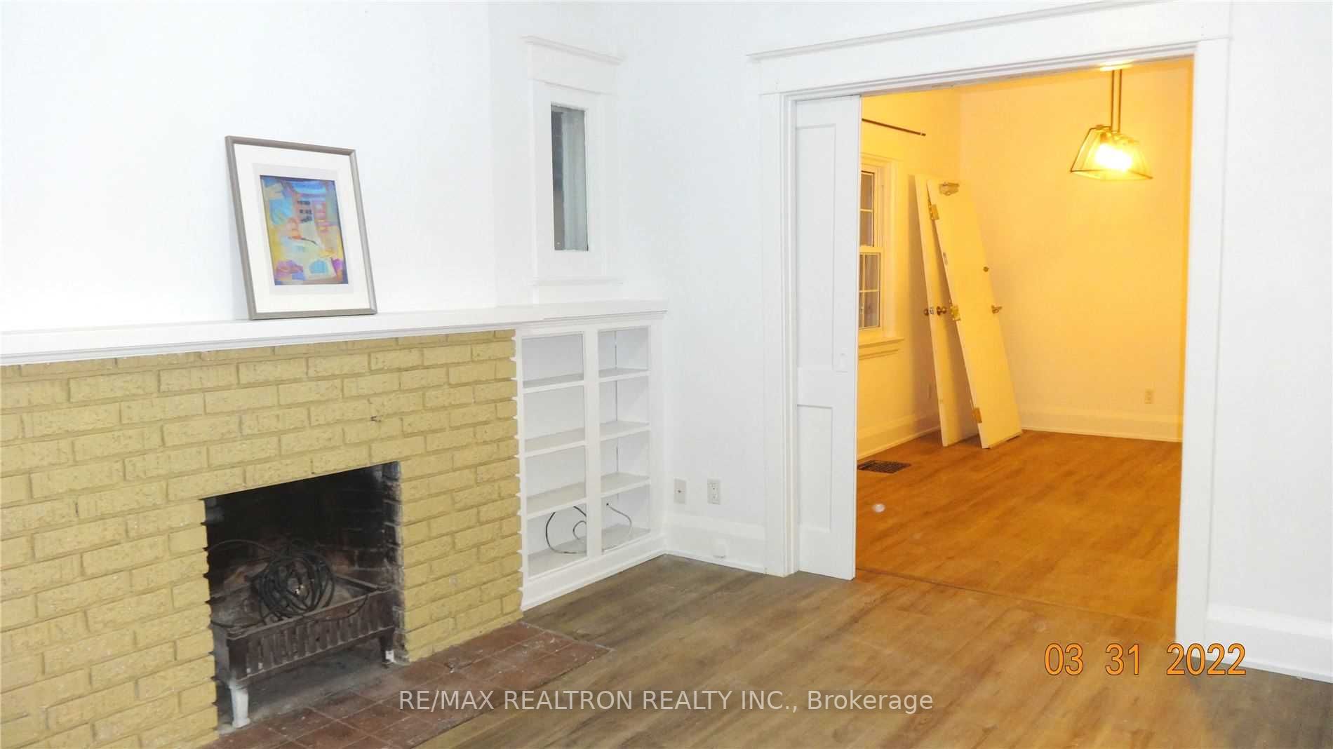 12 Lark St, #Main