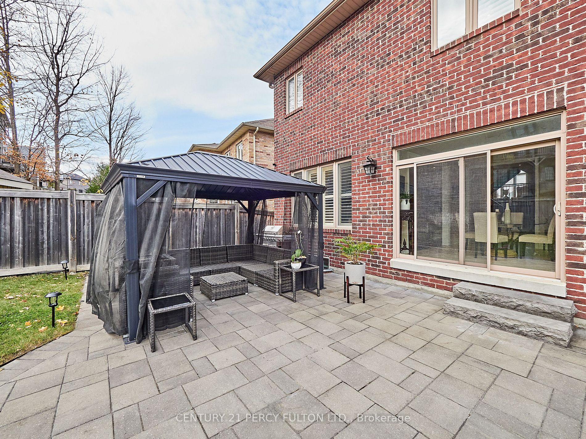 823 Wingarden Cres