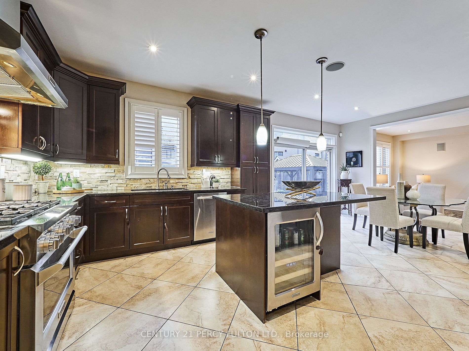 823 Wingarden Cres