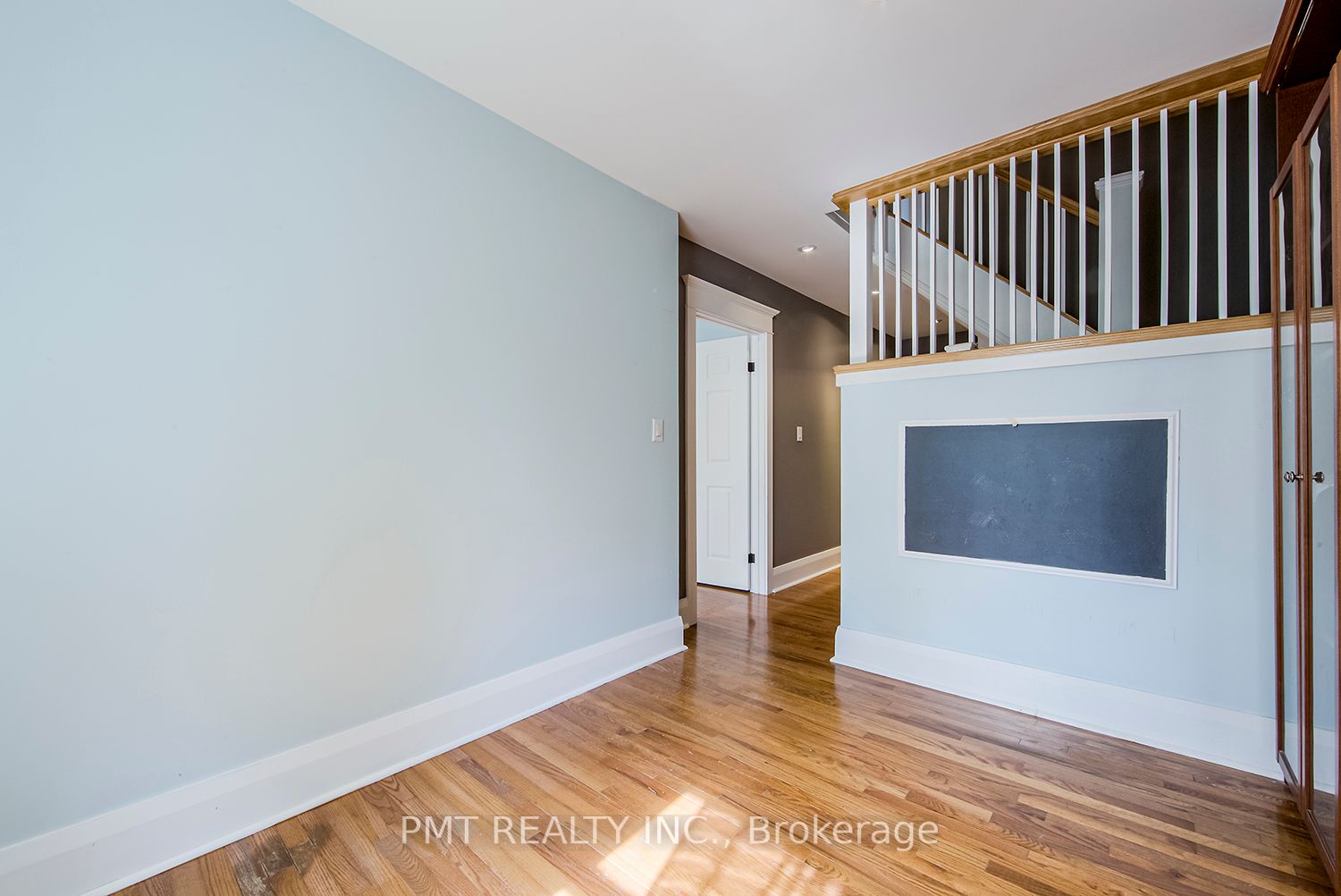 74 Millbrook Cres